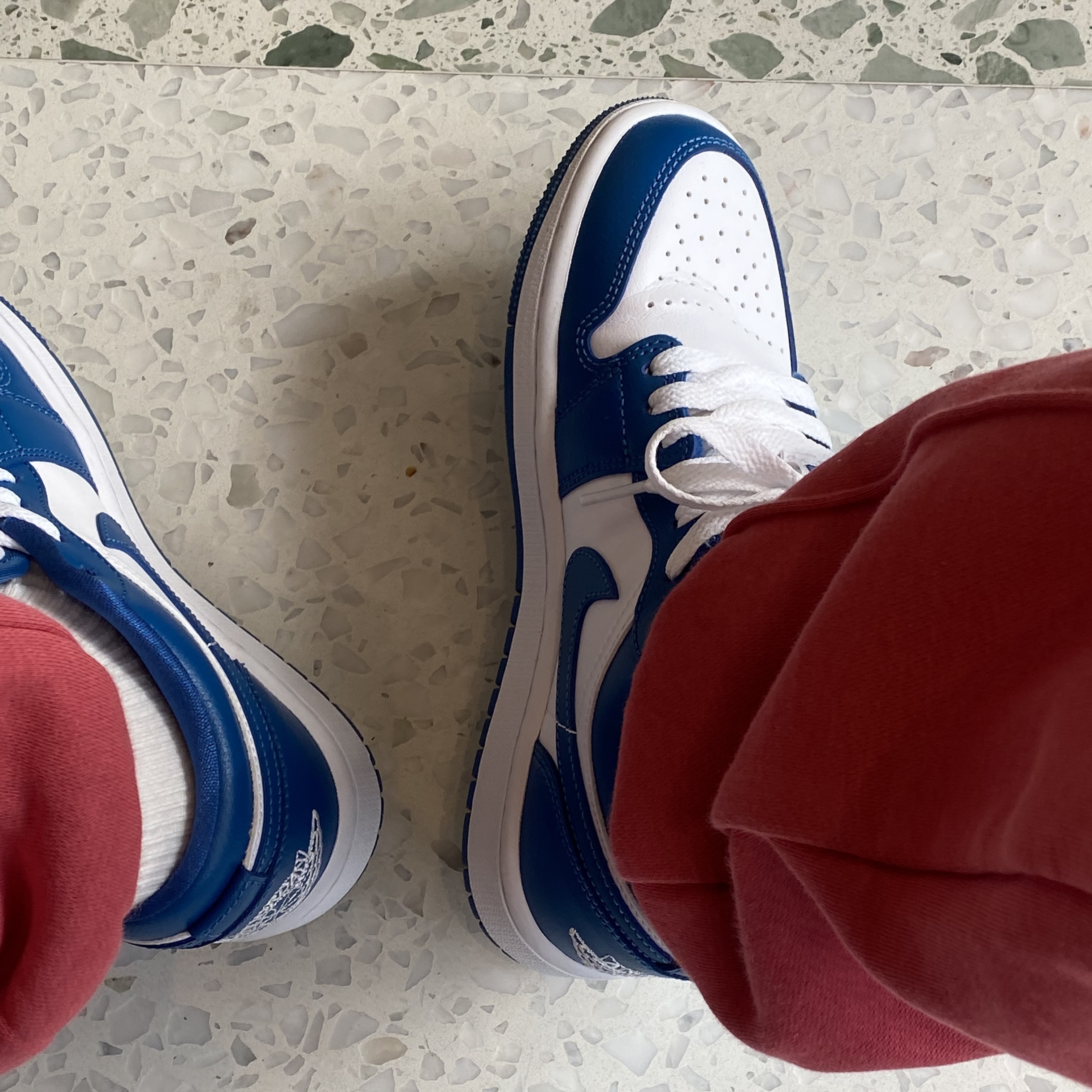 (W) Jordan 1 Low White Dark Marina Blue 착용 스타일