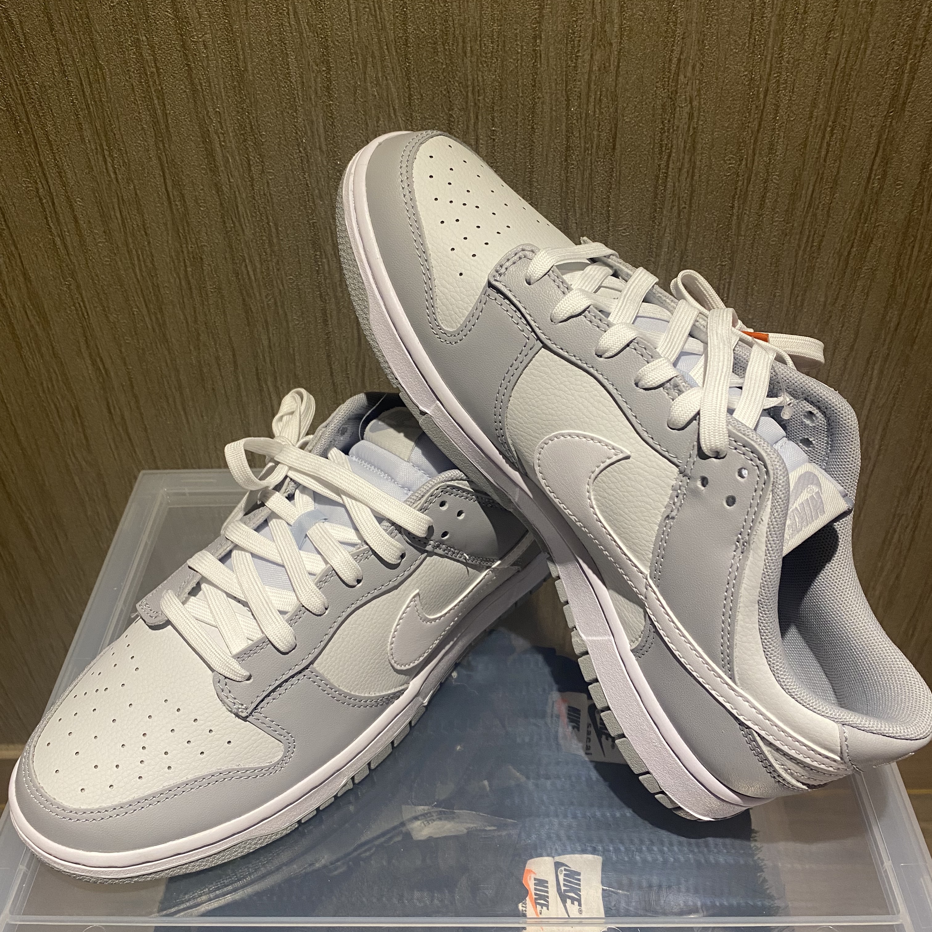 Nike Dunk Low Retro Wolf Grey 착용 스타일 - 1