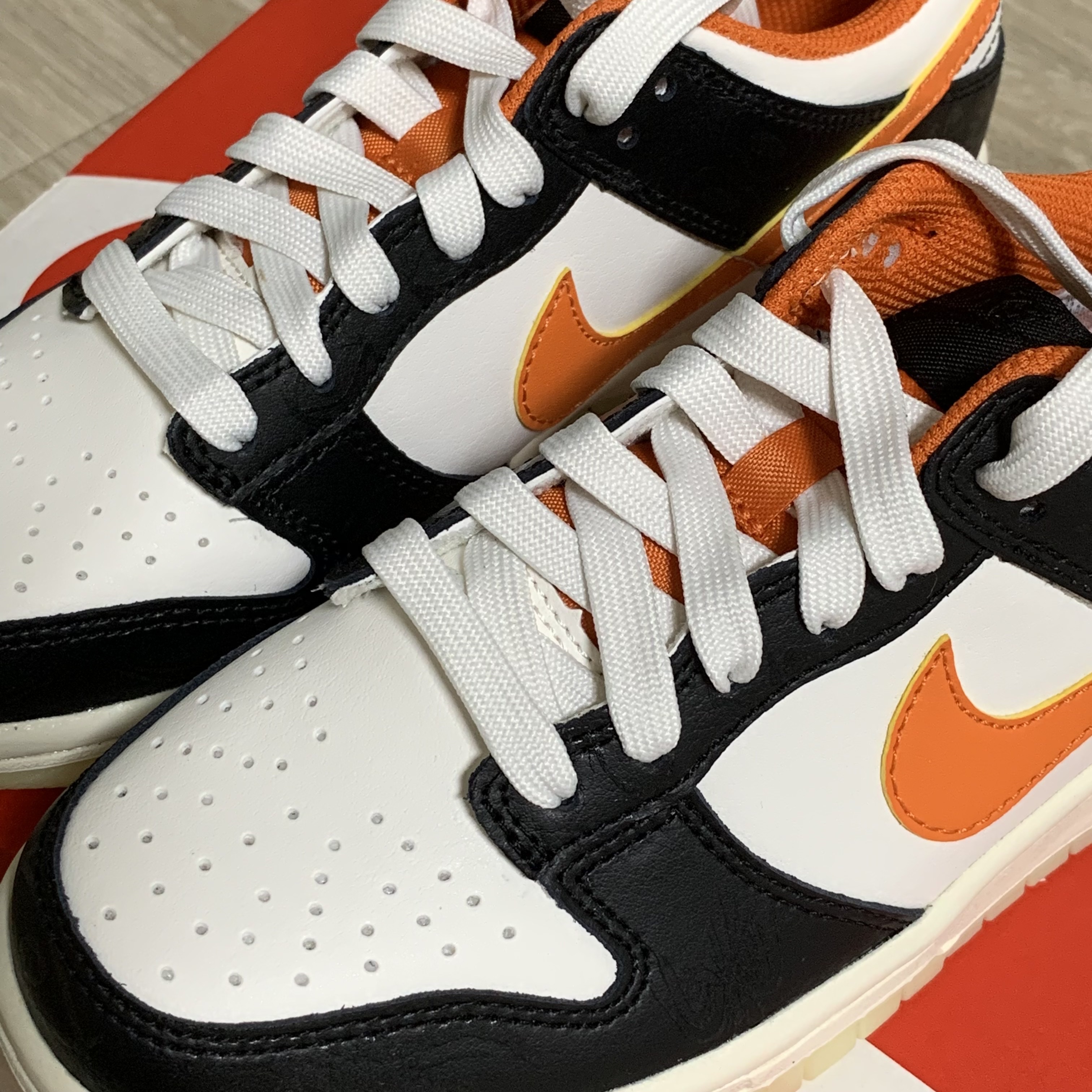 (GS) Nike Dunk Low PRM Halloween 착용 스타일 - 1