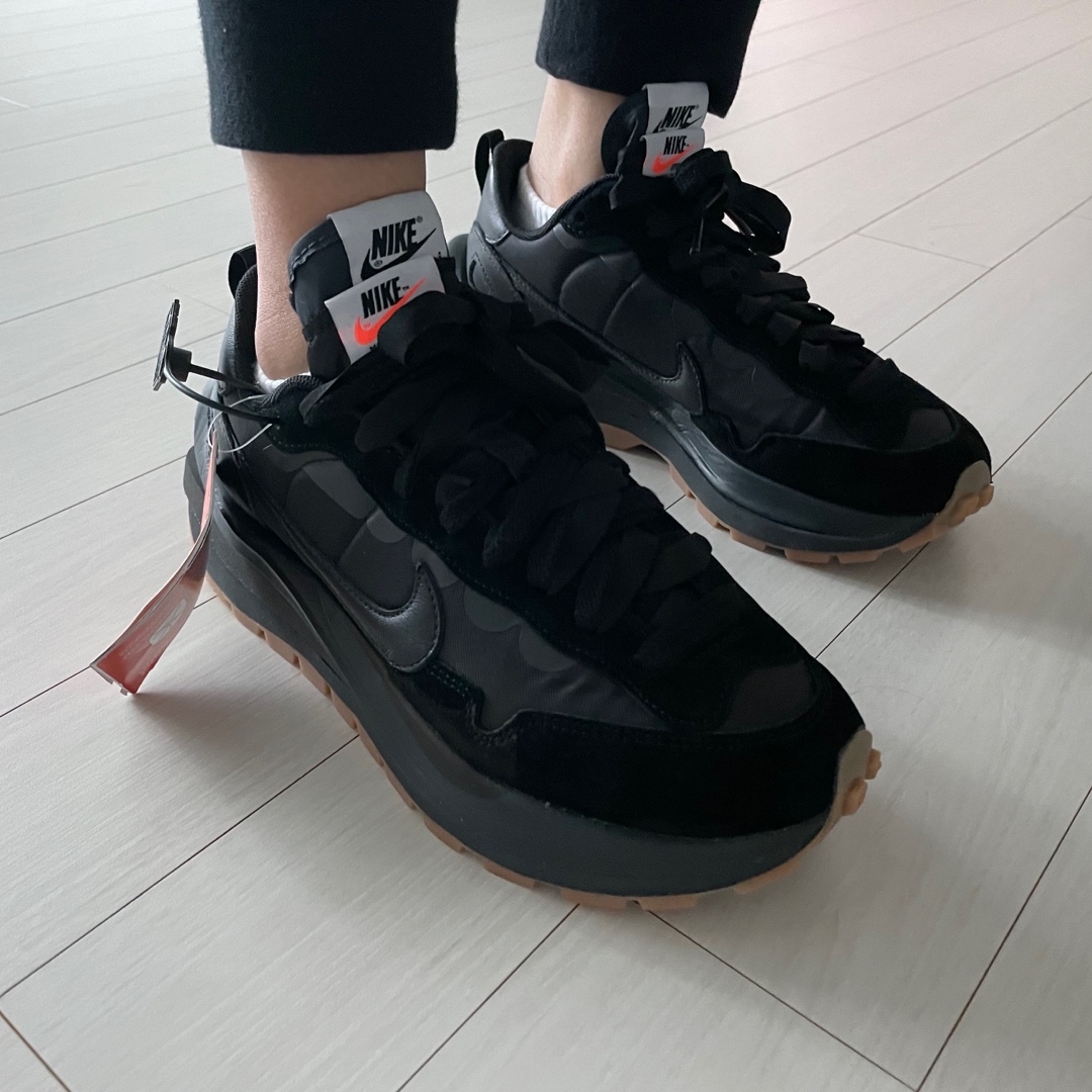 Nike x Sacai VaporWaffle Black and Gum 착용 스타일