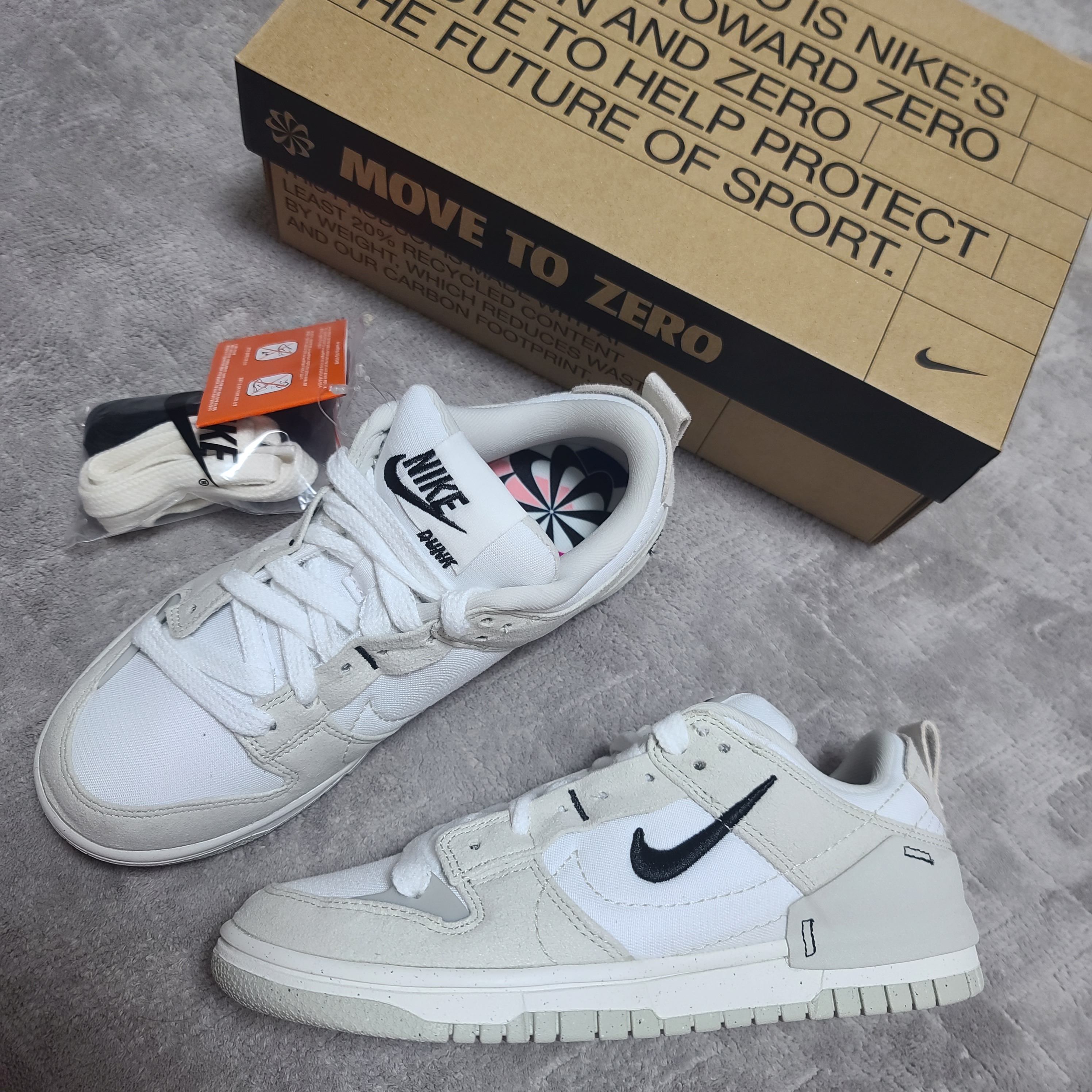 (W) Nike Dunk Low Disrupt 2 White Light Bone 착용 스타일