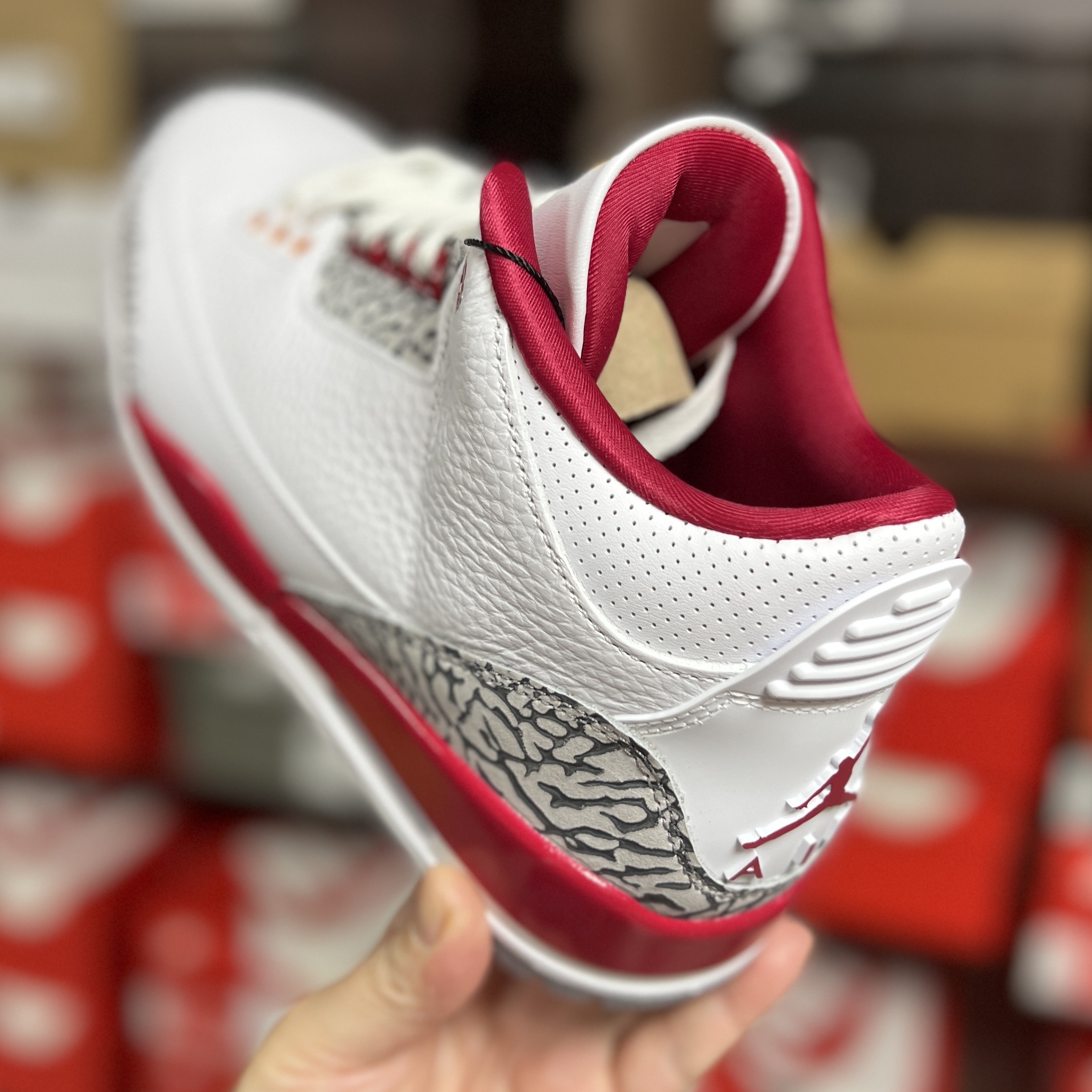 Jordan 3 Retro Cardinal Red 착용 스타일 - 2
