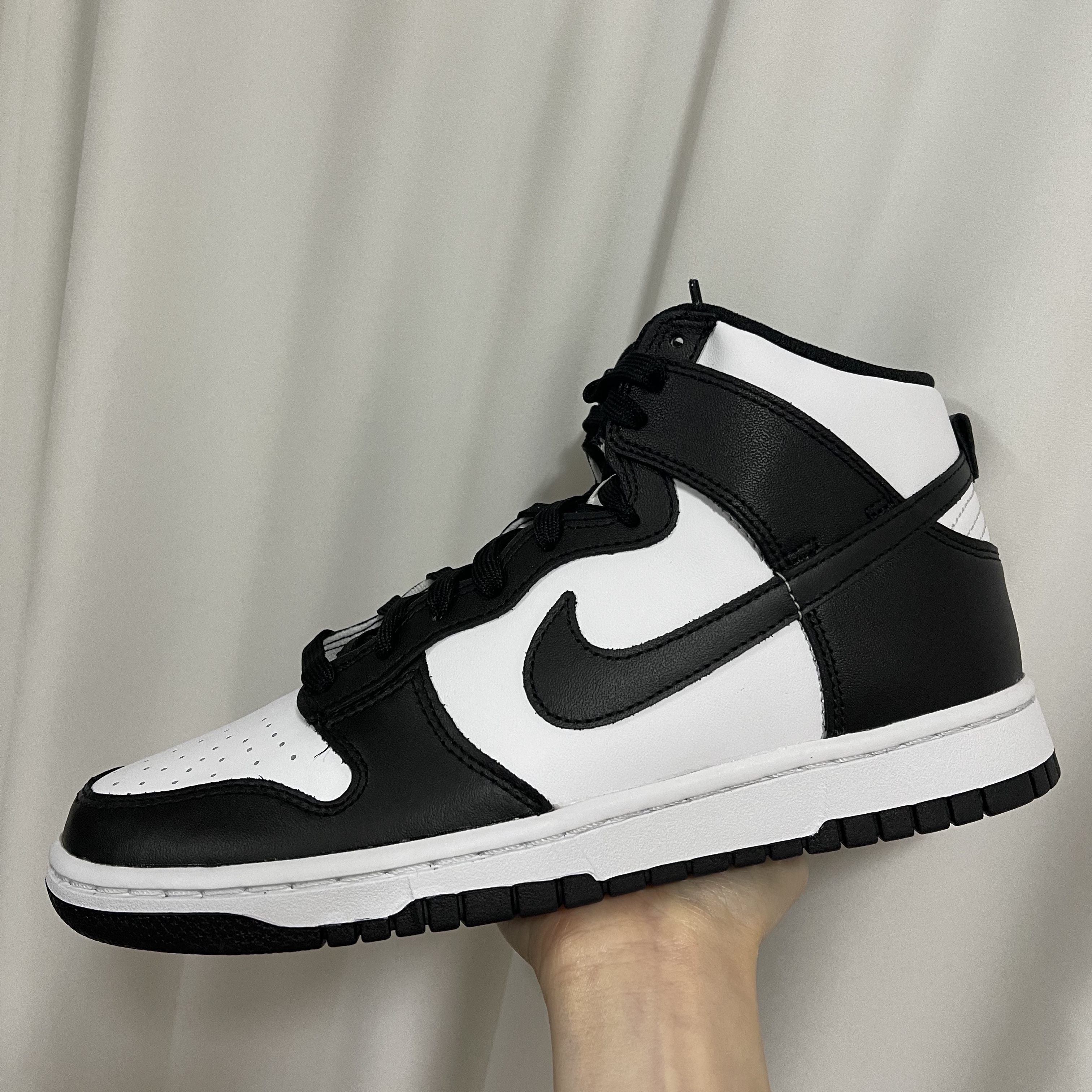 Nike Dunk High Retro Championship White 착용 스타일 - 2