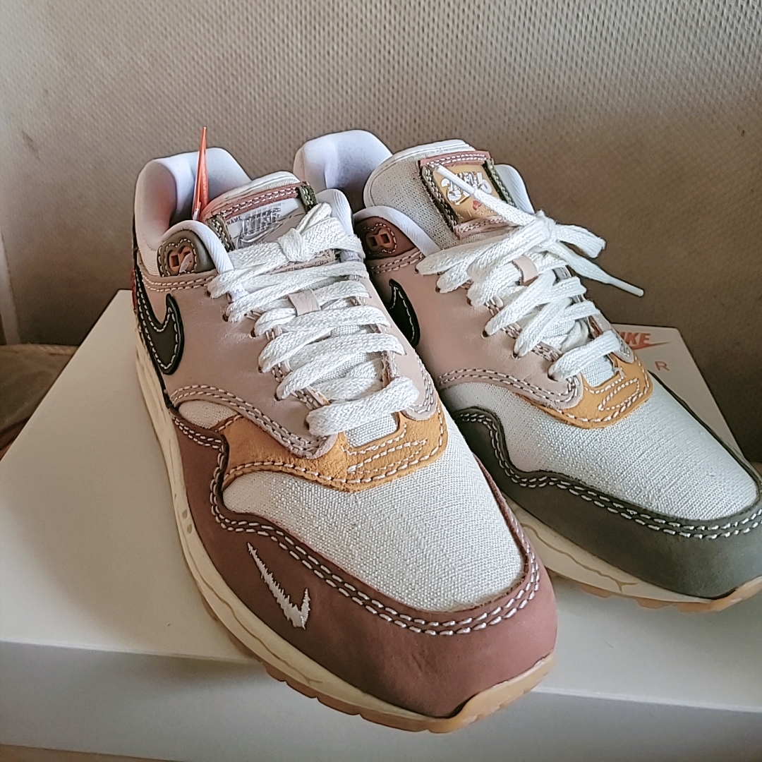 (W) Nike Air Max 1 Premium Wabisabi 착용 스타일
