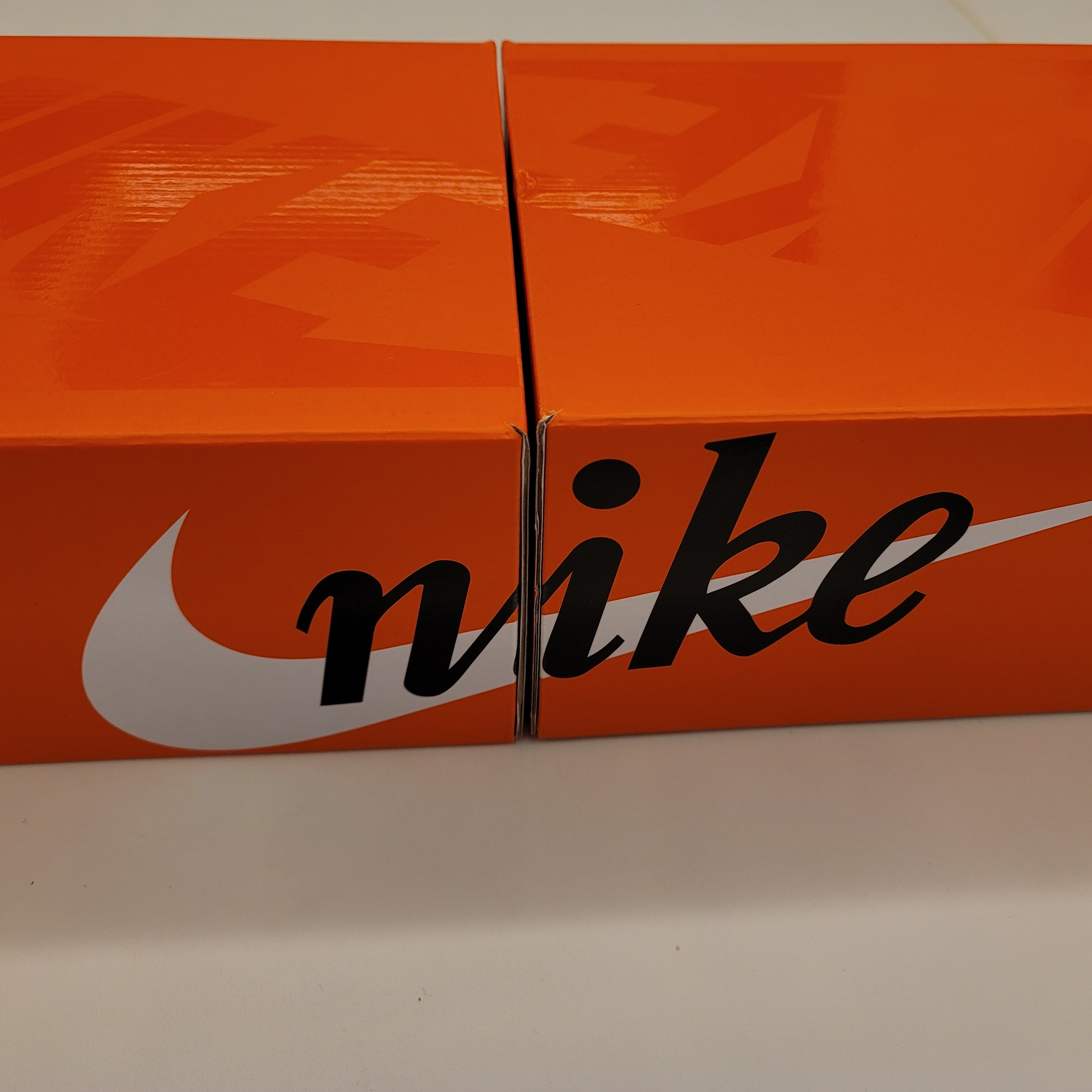 Nike x Sacai Blazer Low Black Patent Leather, Nike x Sacai Blazer Low White Patent Leather 착용 스타일 - 1