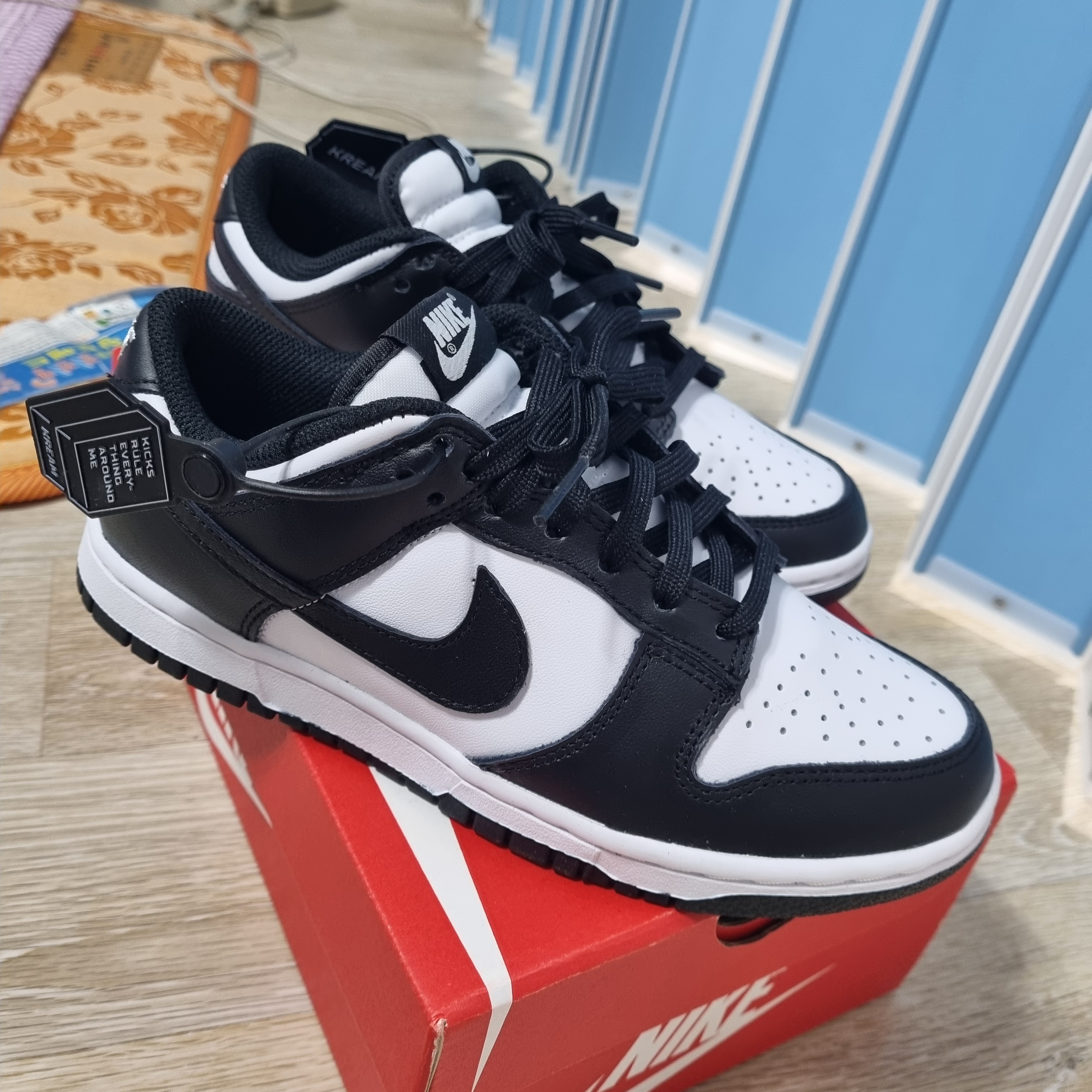 (W) Nike Dunk Low Black 착용 스타일 - 2