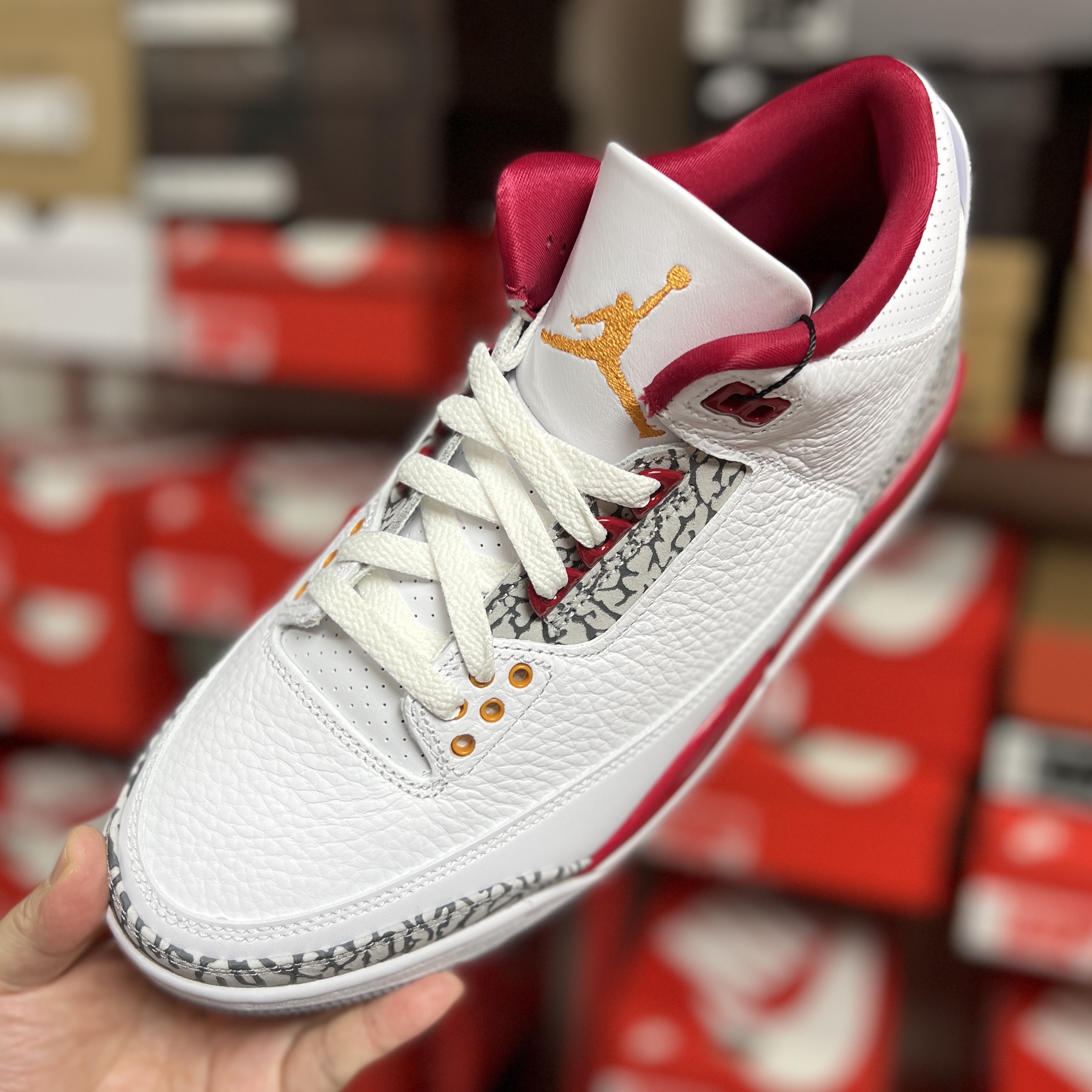 Jordan 3 Retro Cardinal Red 착용 스타일 - 1