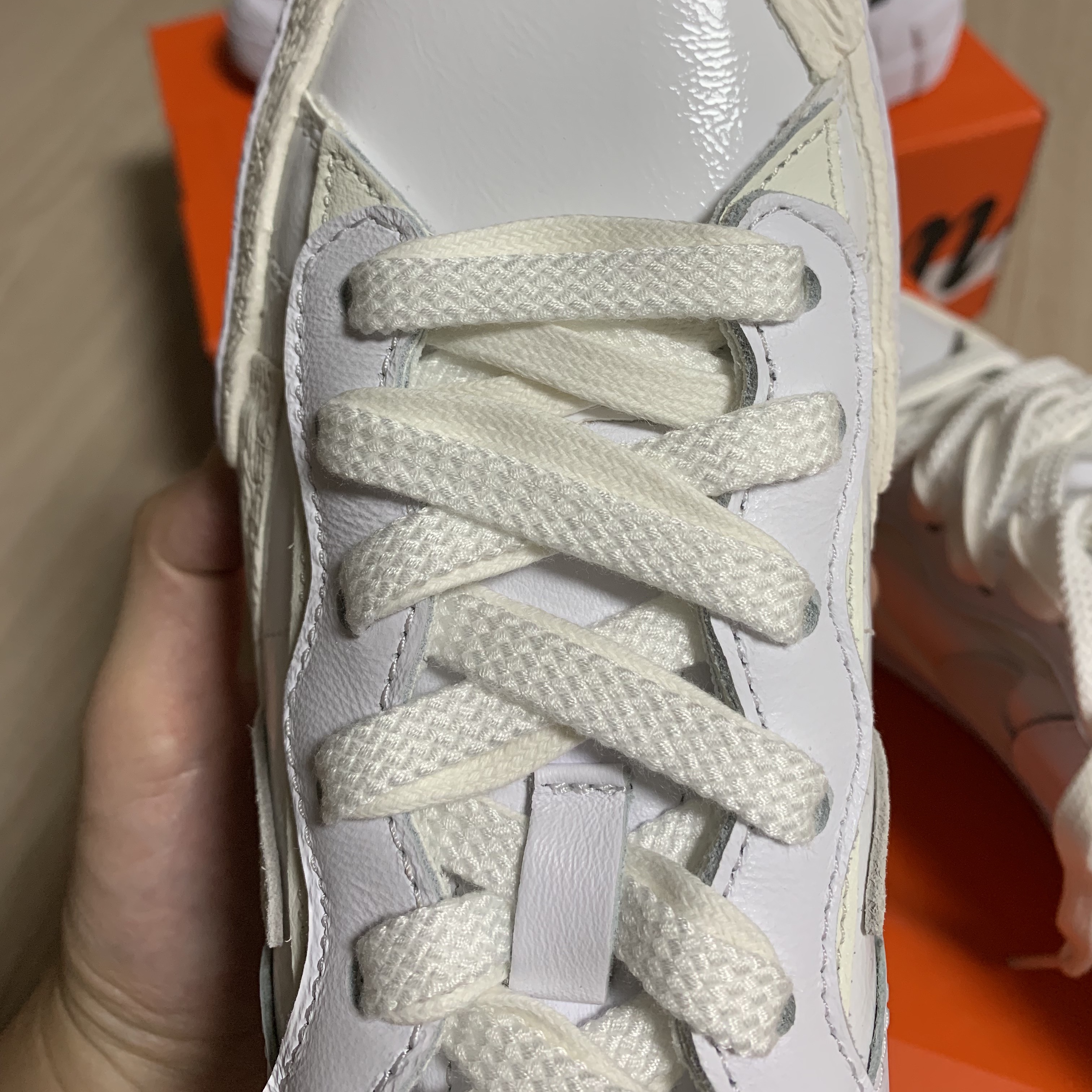 Nike x Sacai Blazer Low White Patent Leather, Nike x Sacai Blazer Low Black Patent Leather 착용 스타일 - 4