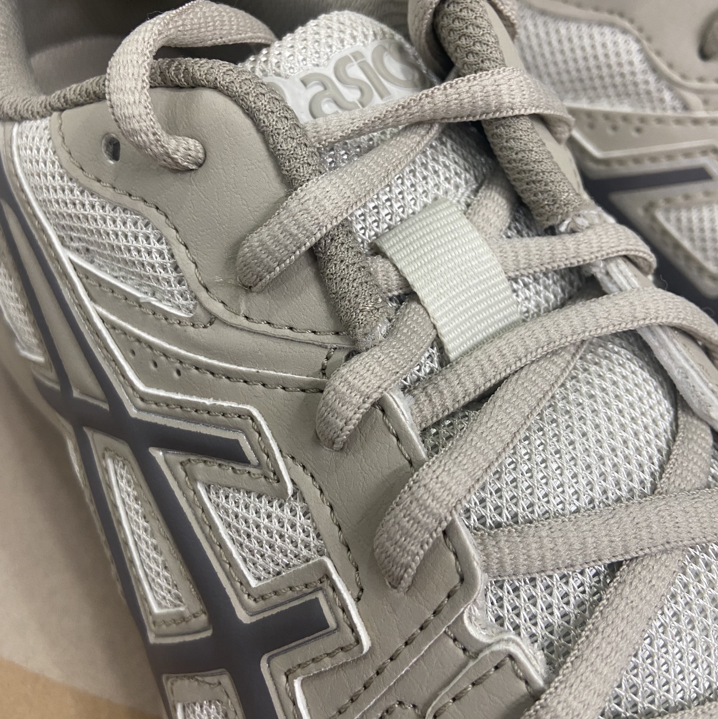 Asics Jog 100 S SMU Light Grey - 2E Wide 착용 스타일