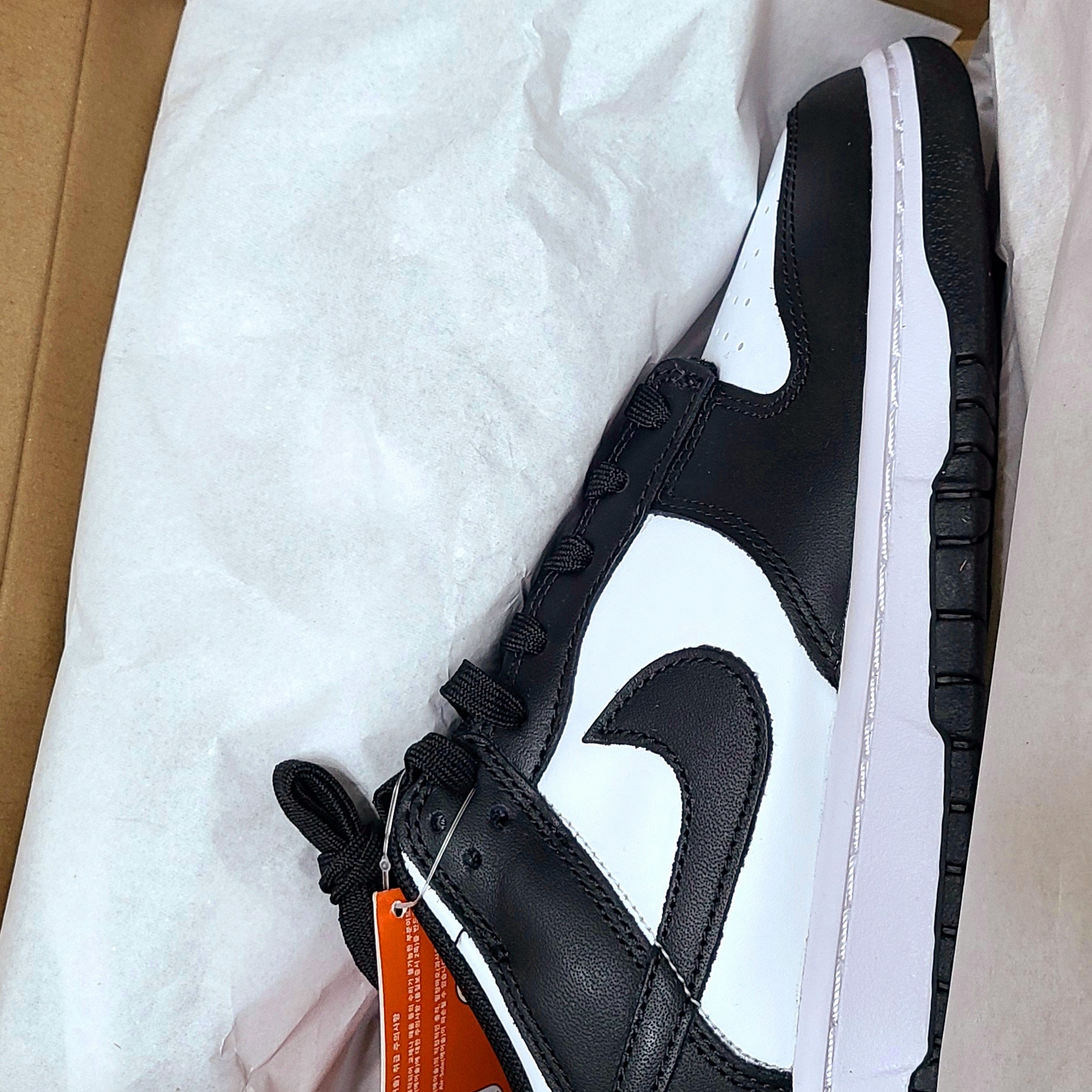 Nike Dunk Low Retro Black 착용 스타일