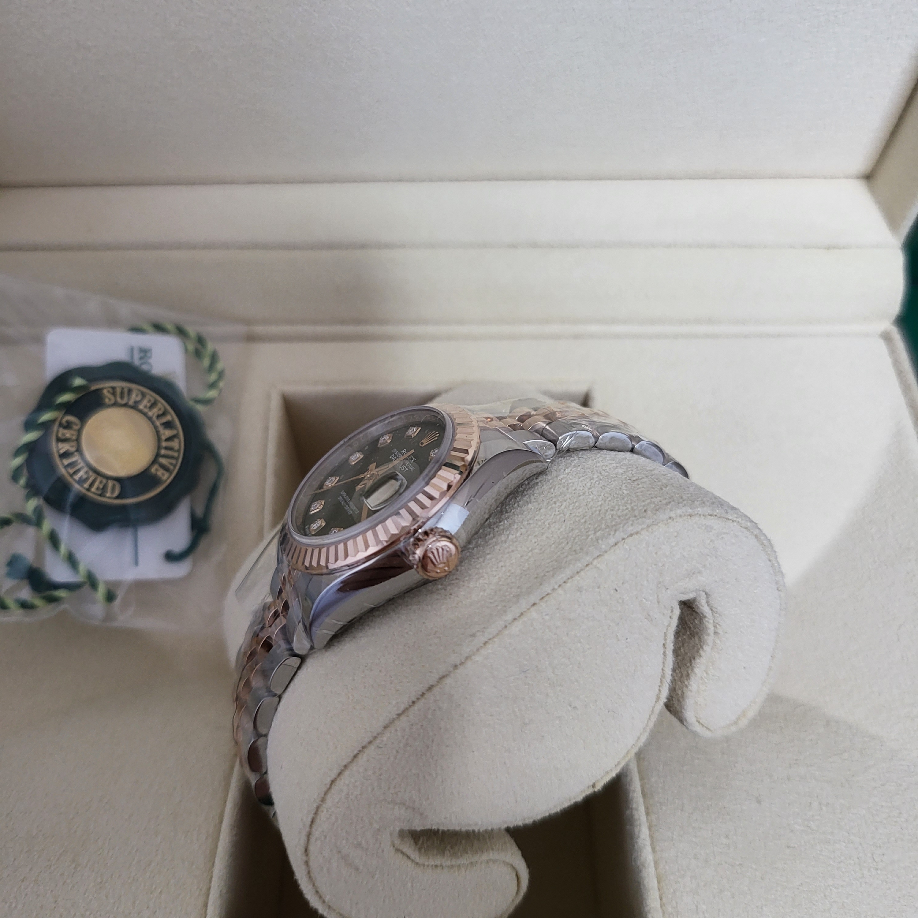 Rolex Lady-Datejust 28mm 279171 Olive Green Diamond-Set Jubilee 착용 스타일 - 3