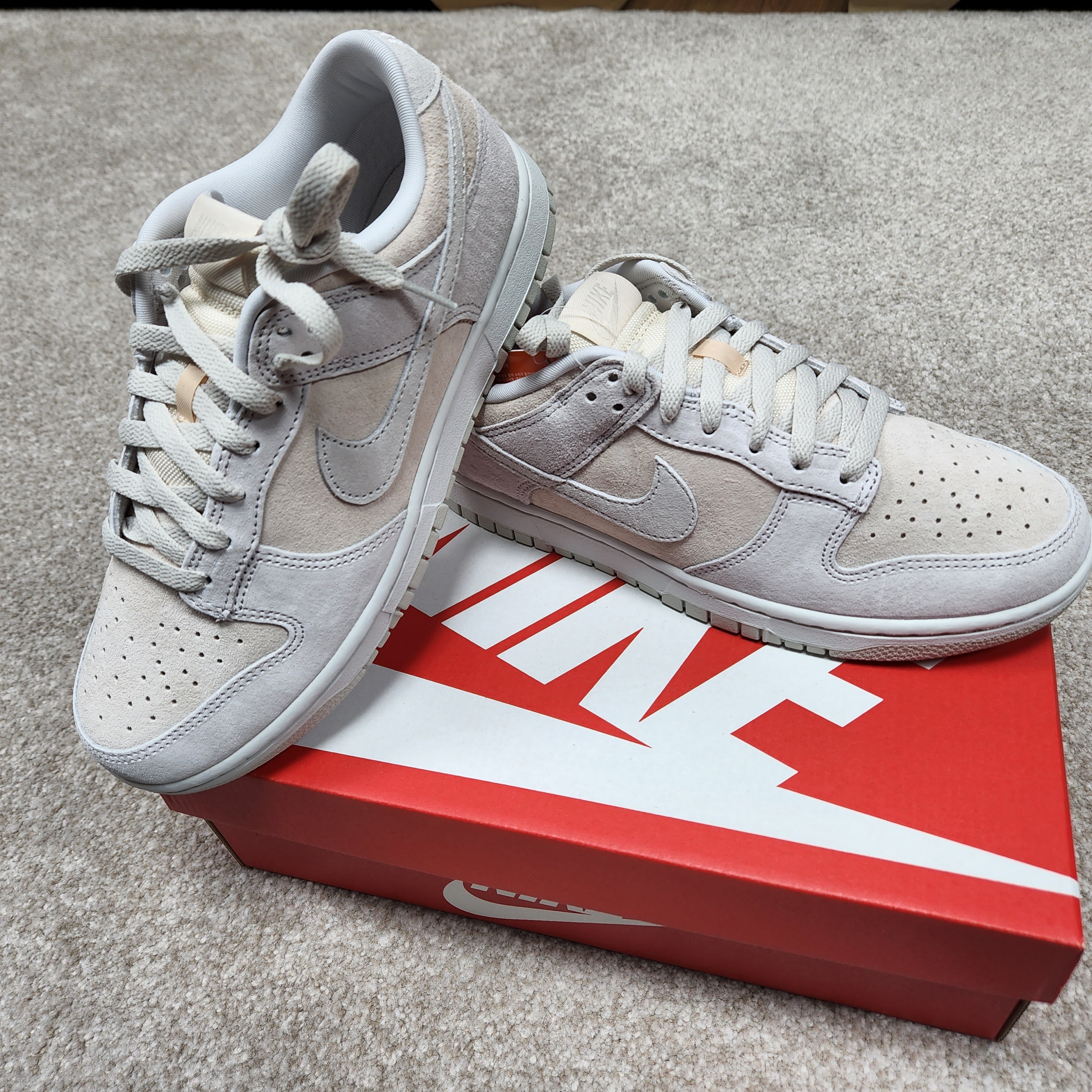 Nike Dunk Low Retro PRM Vast Grey 착용 스타일 - 3