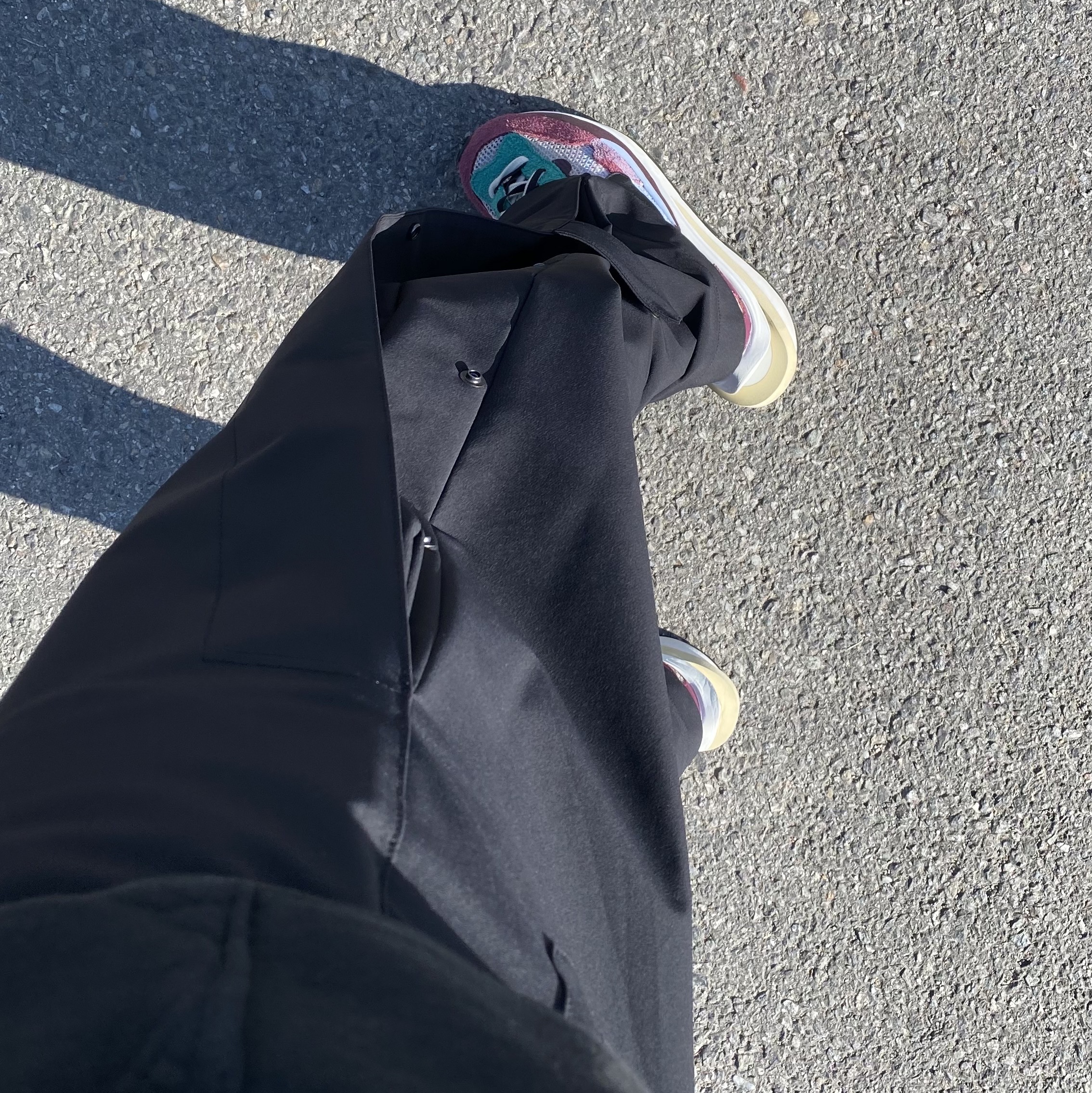 Nike x Sacai VaporWaffle String & Black Villain Red 착용 스타일