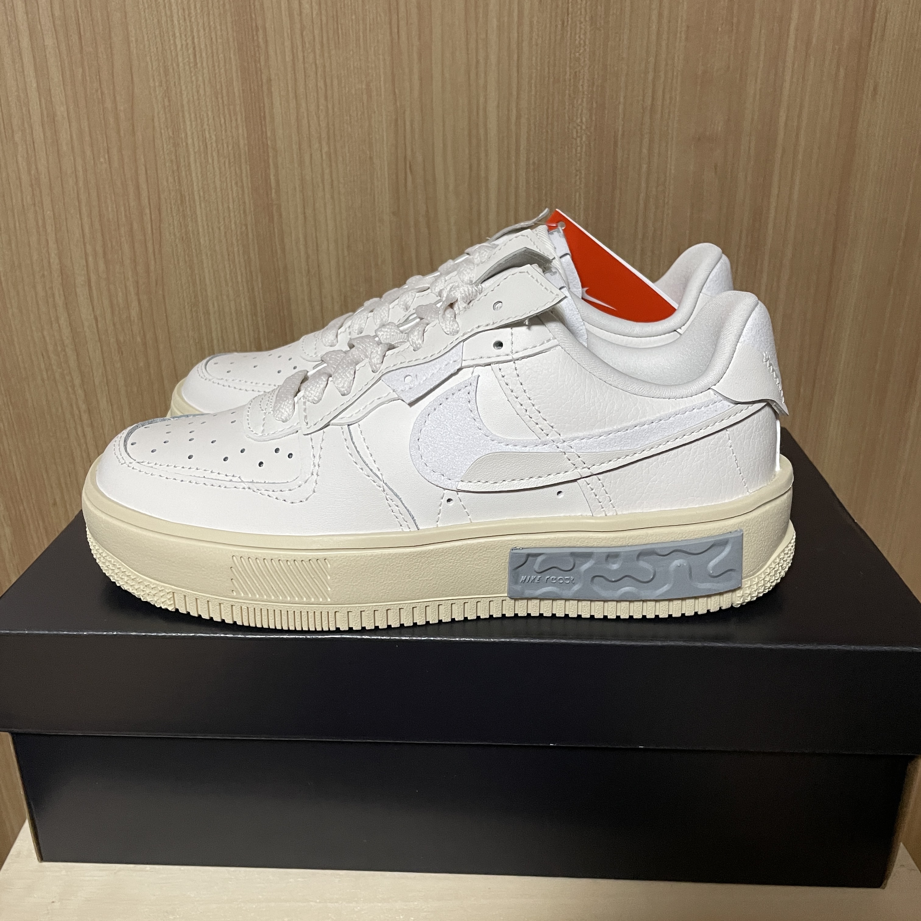 (W) Nike Air Force 1 Fontanka Phantom 착용 스타일 - 1