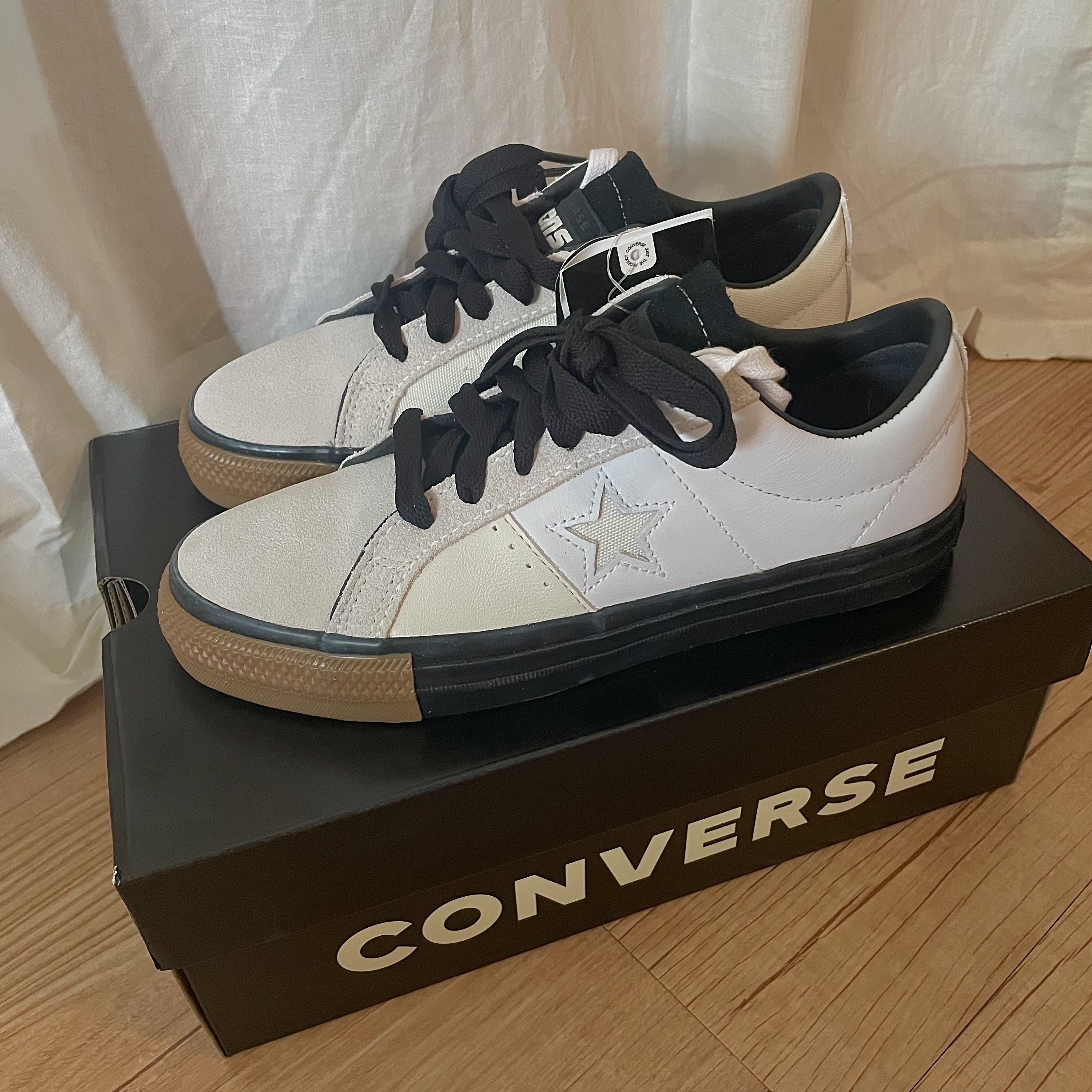 Converse x Carhartt WIP One Star Pro Low White 착용 스타일 - 1