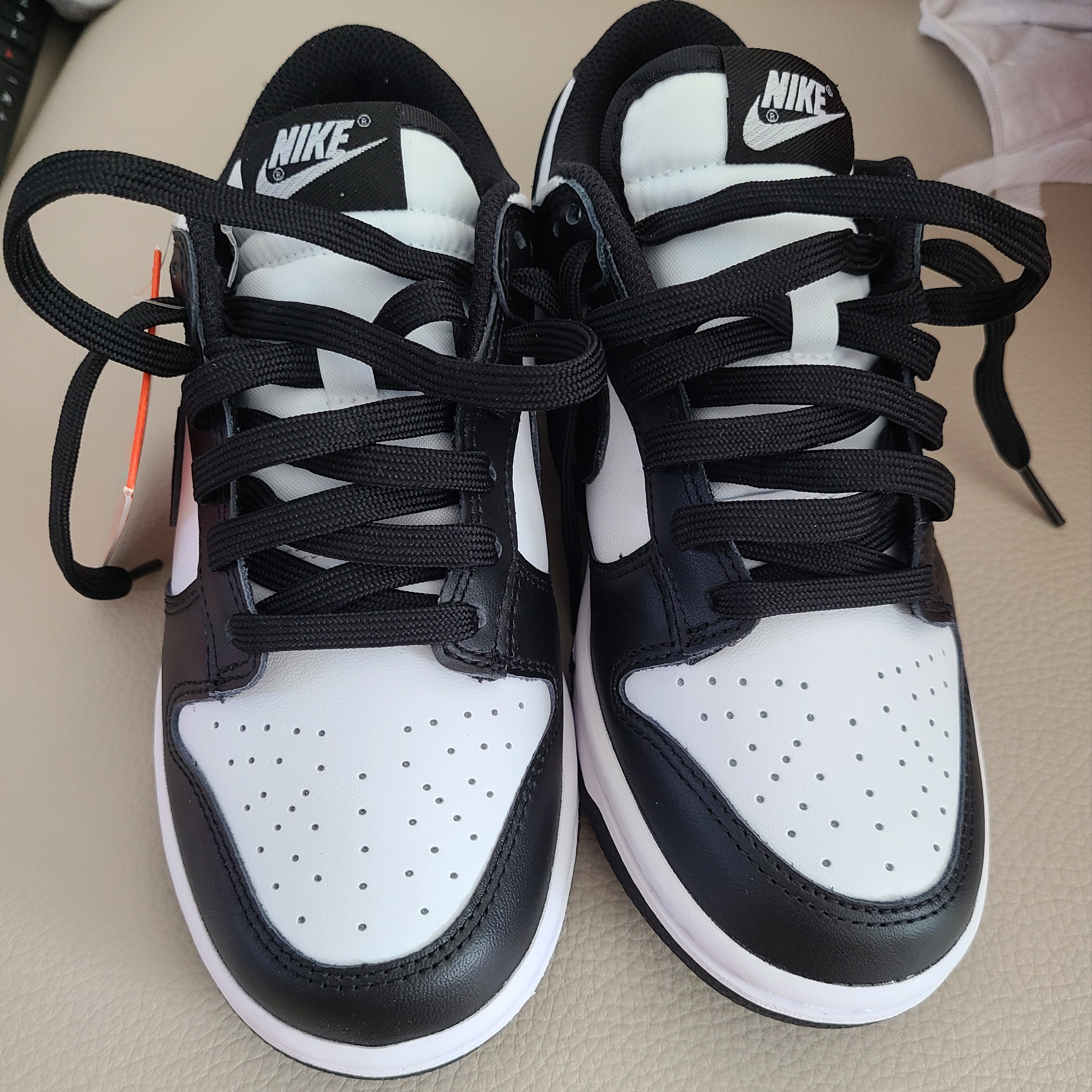 (W) Nike Dunk Low Black 착용 스타일