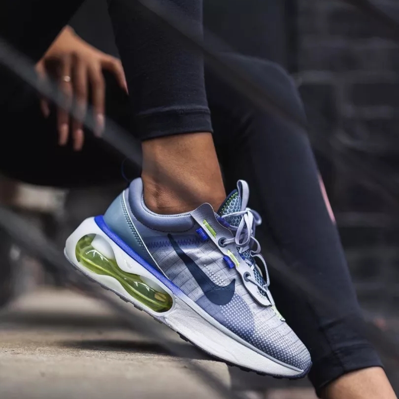 Nike Air Max 2021 Ghost Ashen Slate 착용 스타일