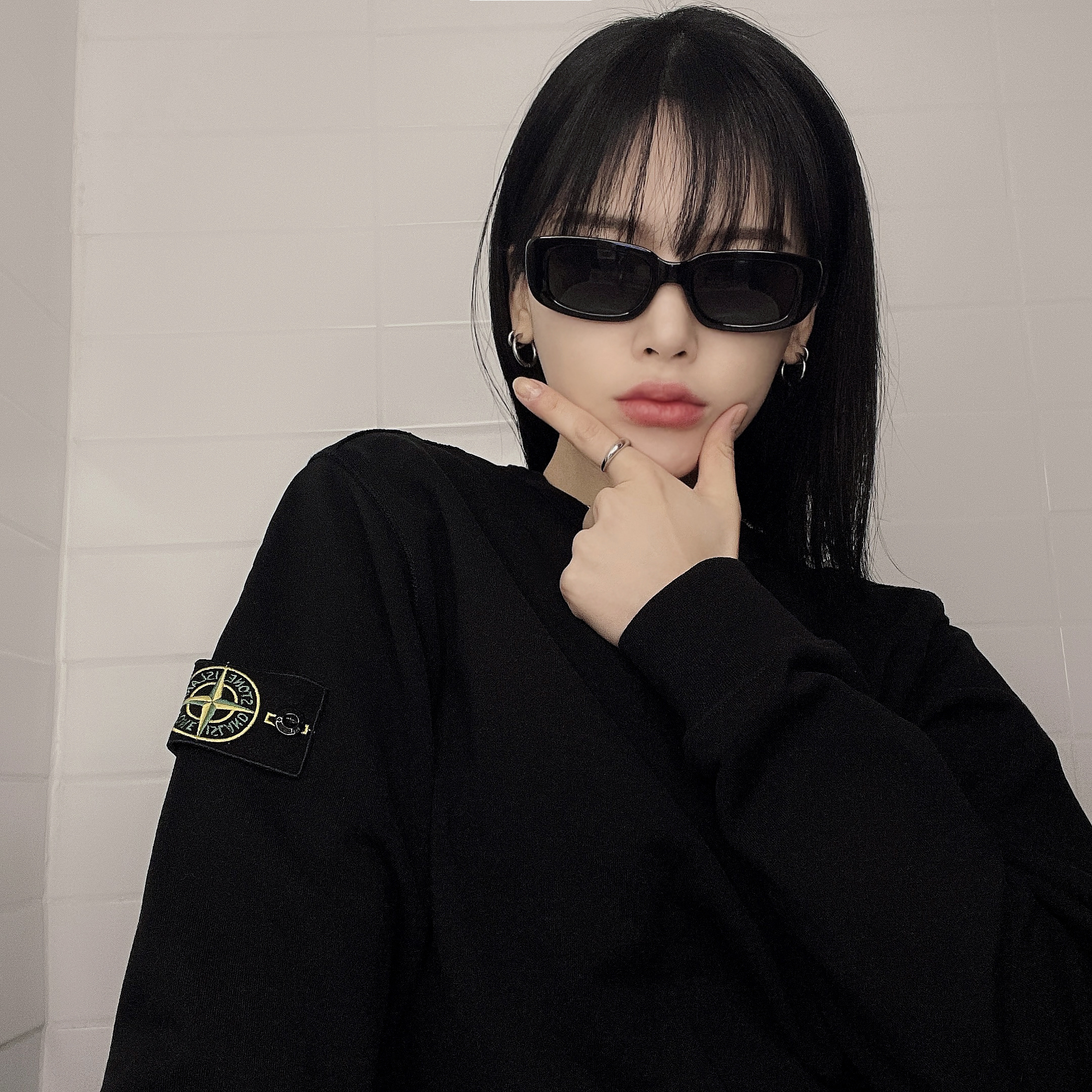 Stone Island 63020 Crewneck Sweatshirt Black - 21FW 착용 스타일