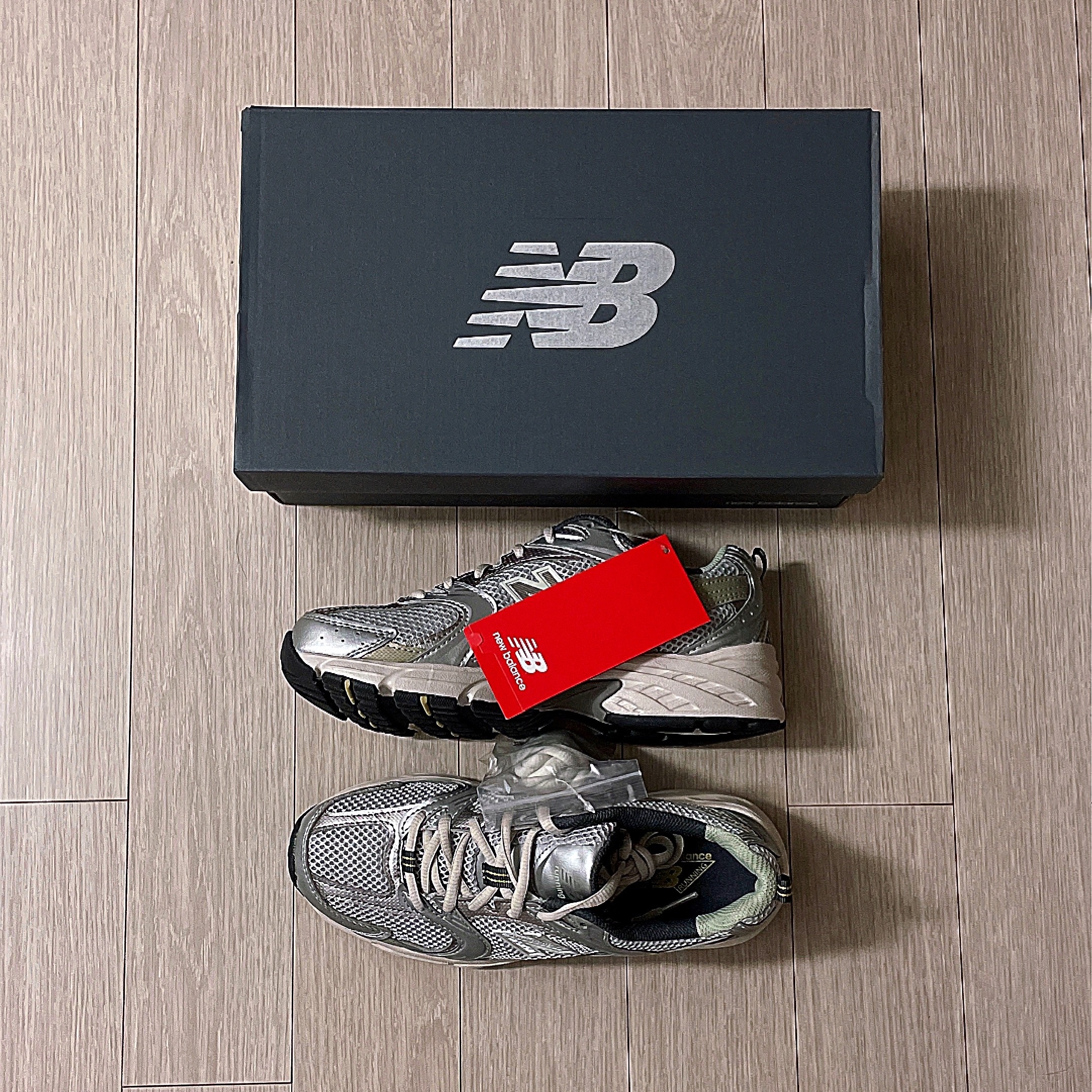 New Balance 530 Earth 착용 스타일