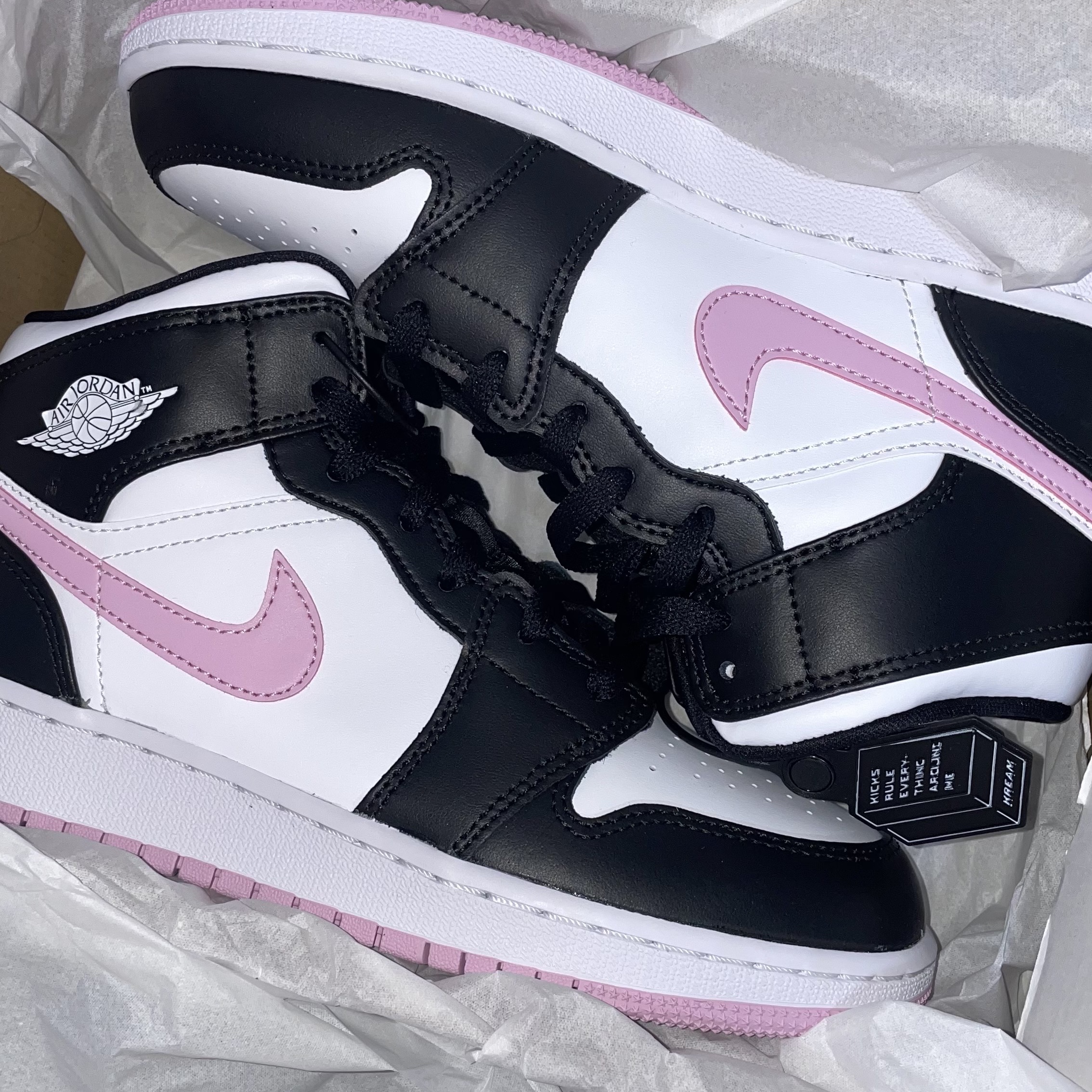 (GS) Jordan 1 Mid Light Arctic Pink 착용 스타일