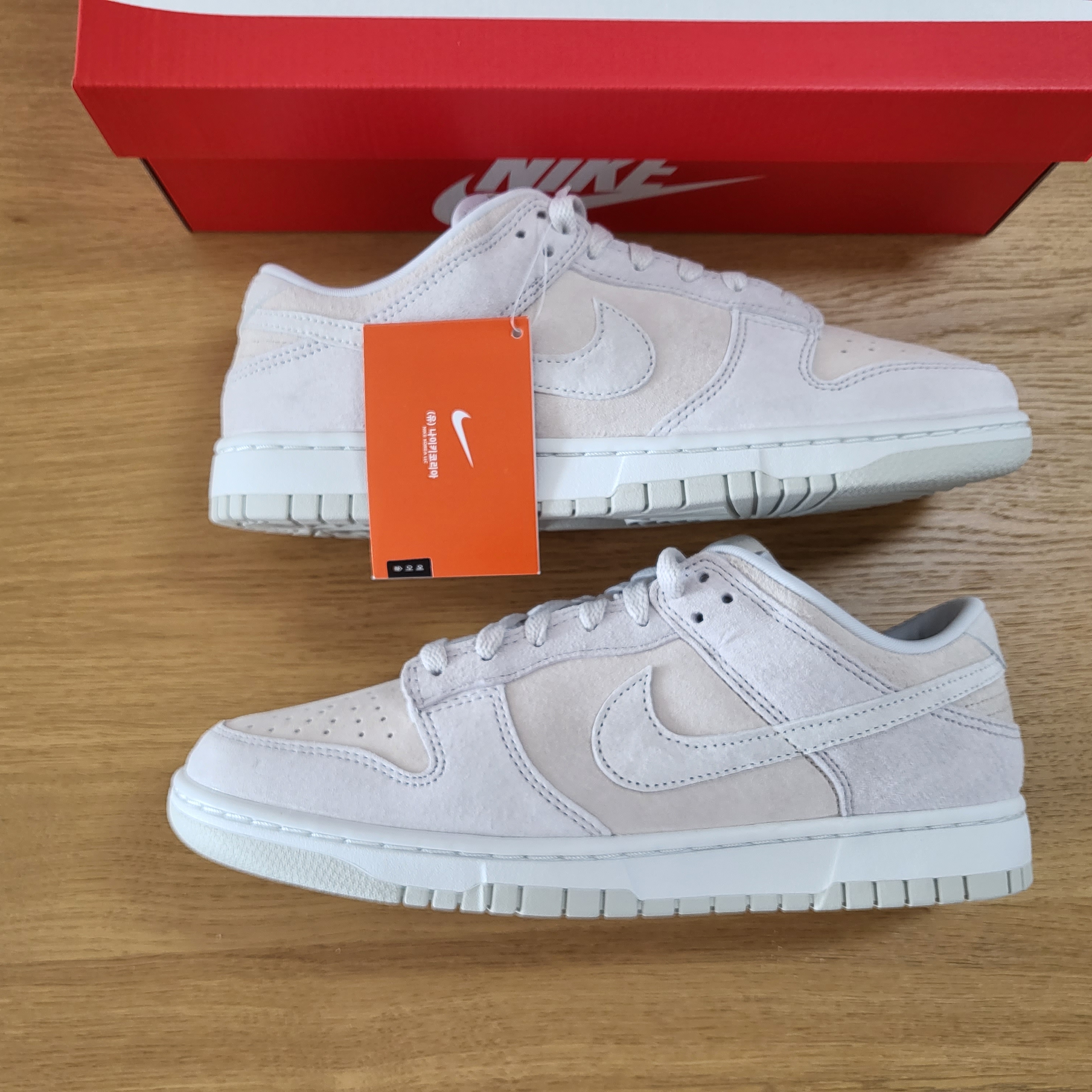 Nike Dunk Low Retro PRM Vast Grey 착용 스타일 - 2