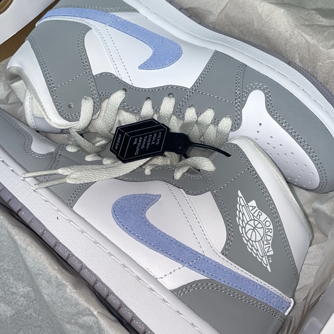 (W) Jordan 1 Mid Wolf Grey 착용 스타일 - 1