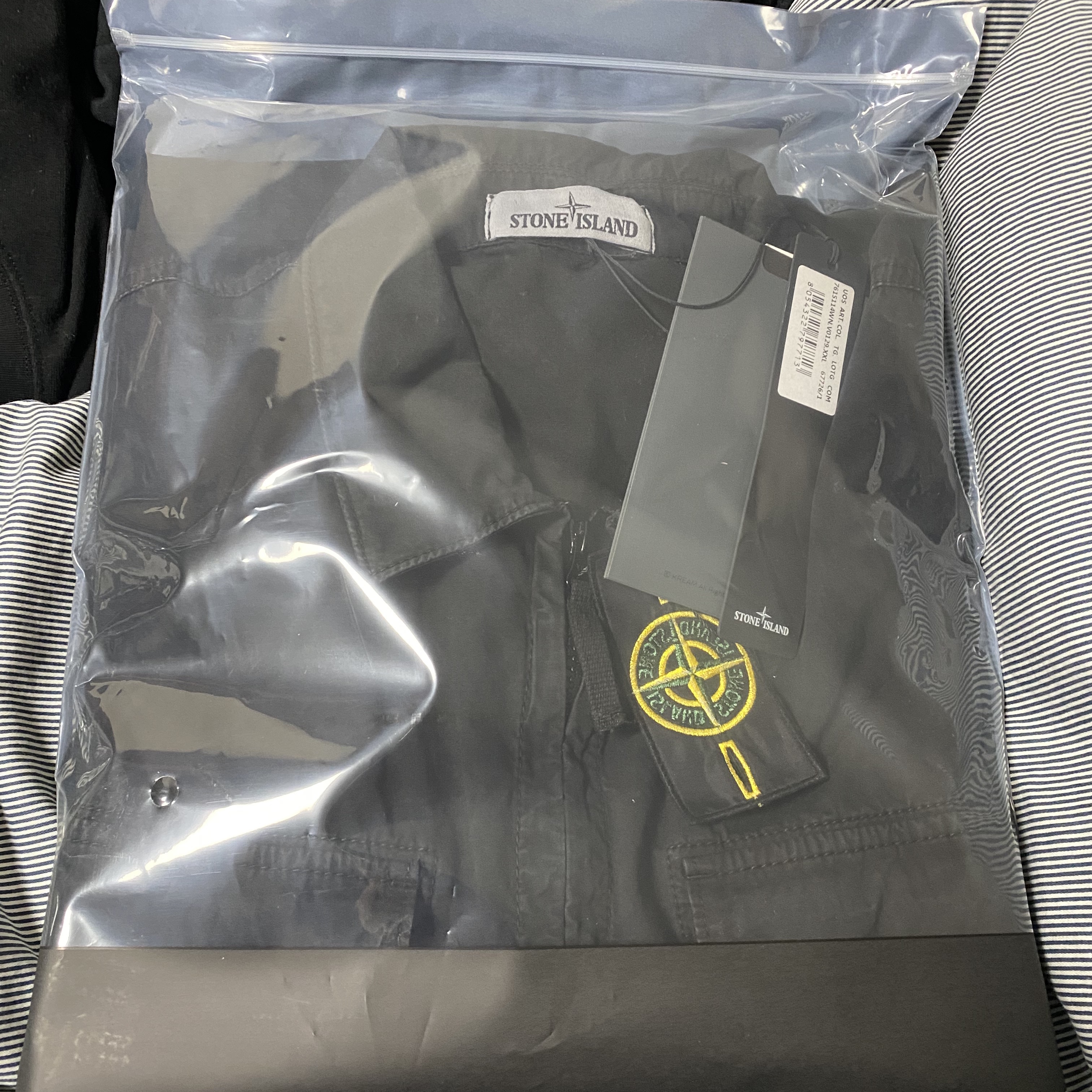 Stone Island 114WN T.CO+OLD Overshirt Black - 22SS 착용 스타일 - 1