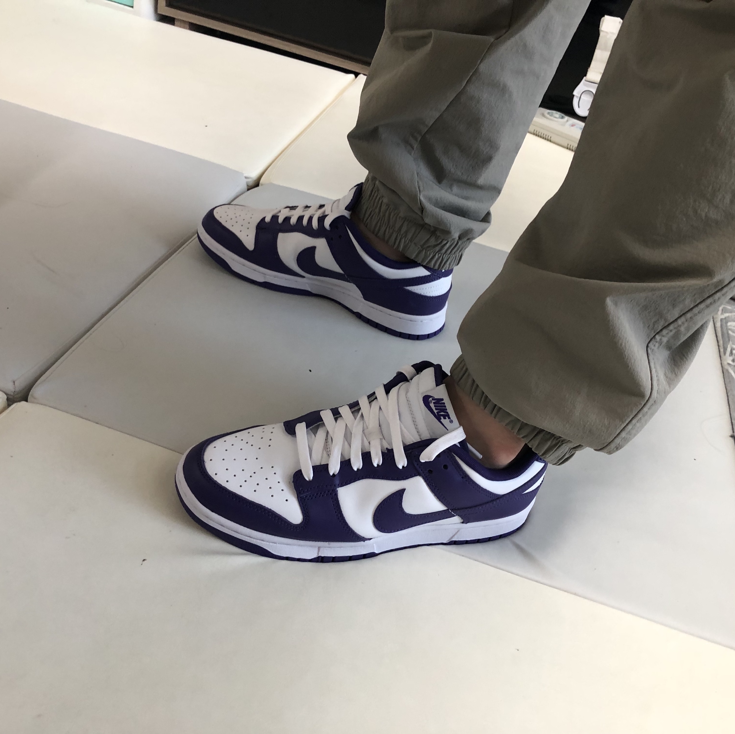 Nike Dunk Low Retro Championship Court Purple 착용 스타일