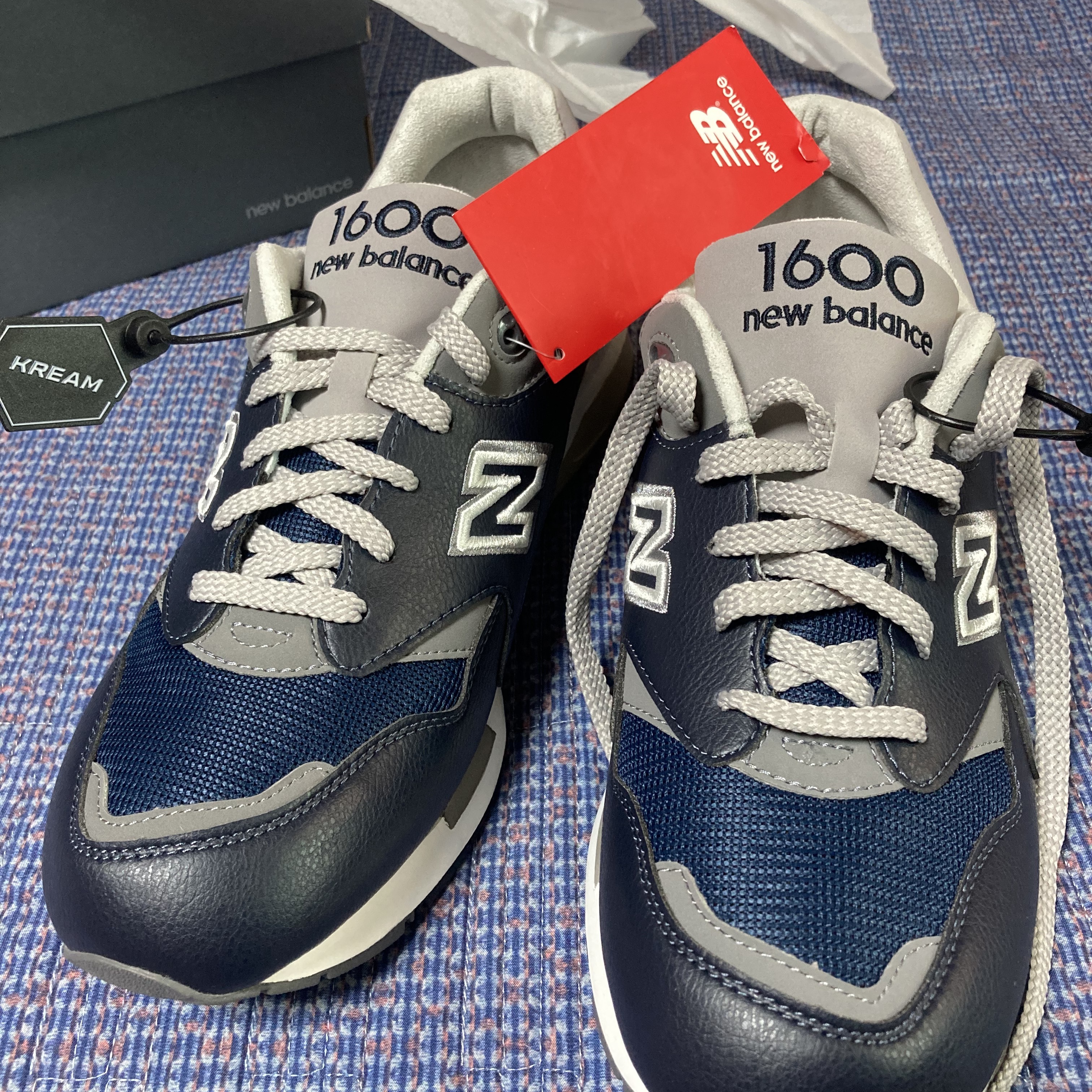 New Balance 1600 Legacy Navy 착용 스타일 - 3