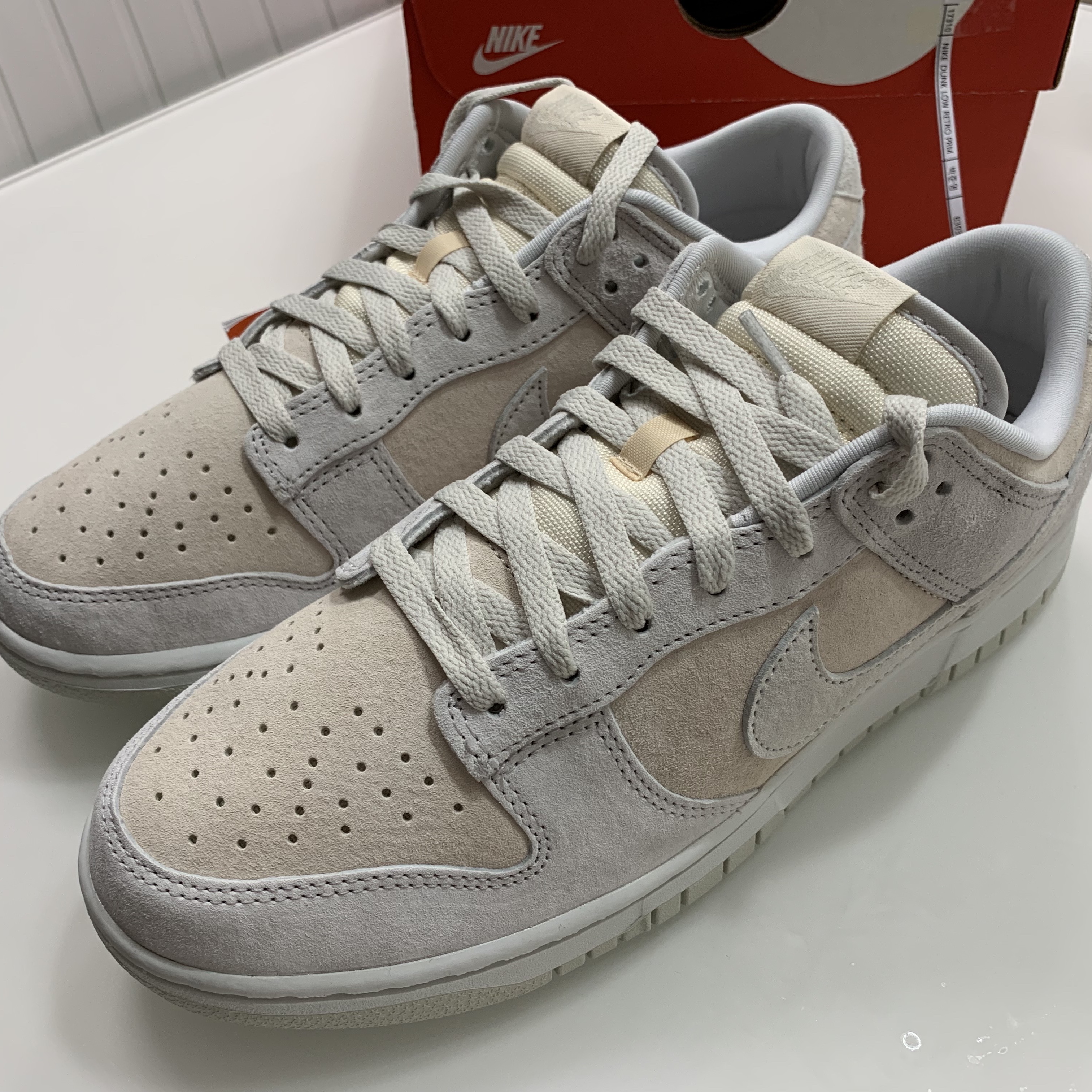 Nike Dunk Low Retro PRM Vast Grey, Nike x Sacai VaporWaffle Royal Fuchsia 착용 스타일 - 1