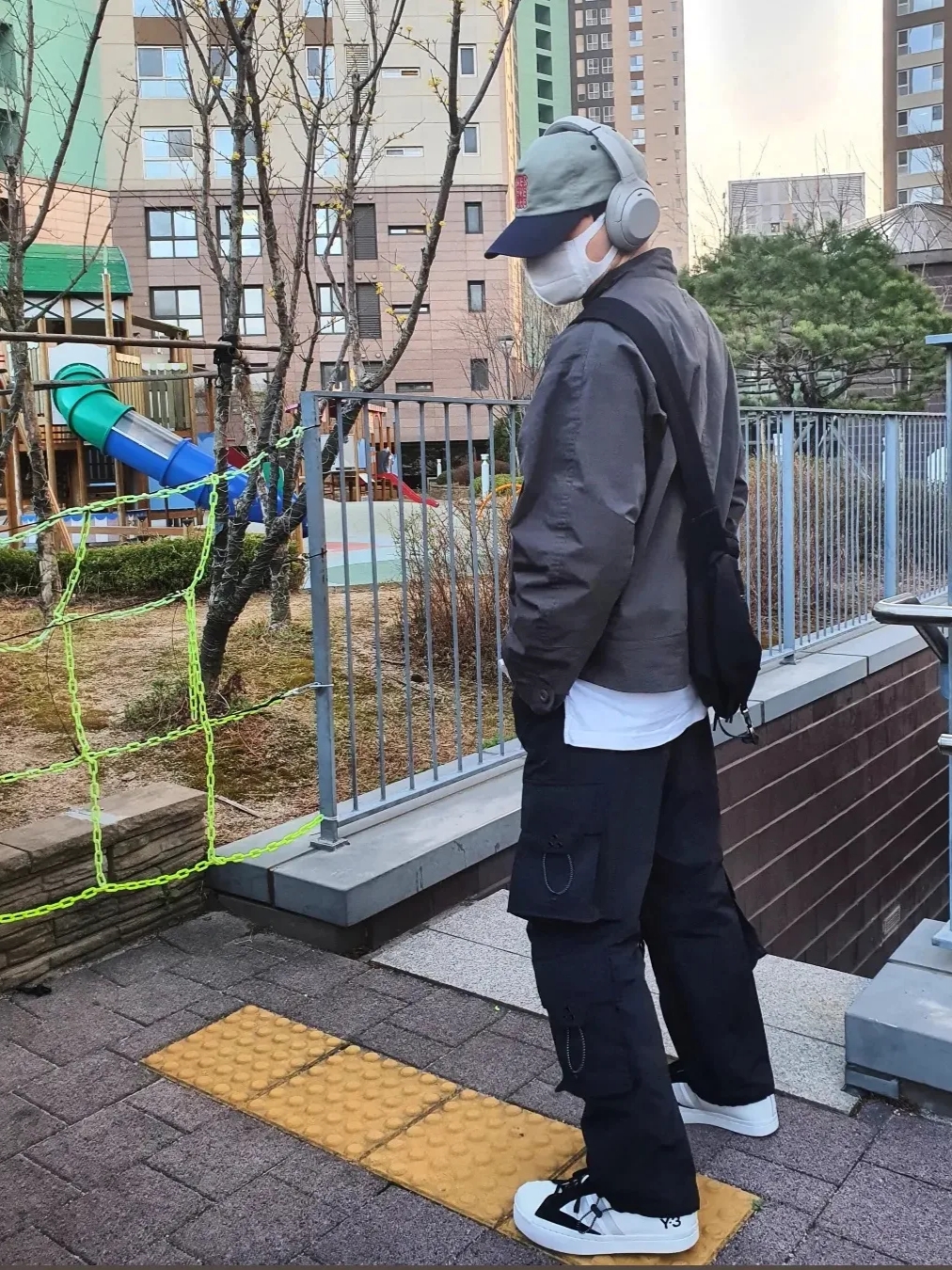 Y-3 Yohji Star White 착용 스타일 - 1