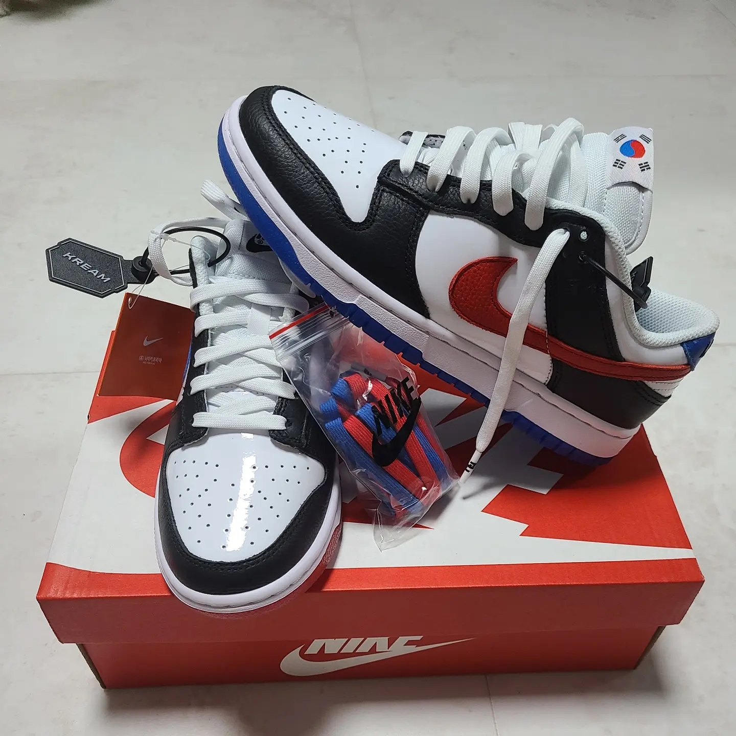Nike Dunk Low SE Seoul 착용 스타일