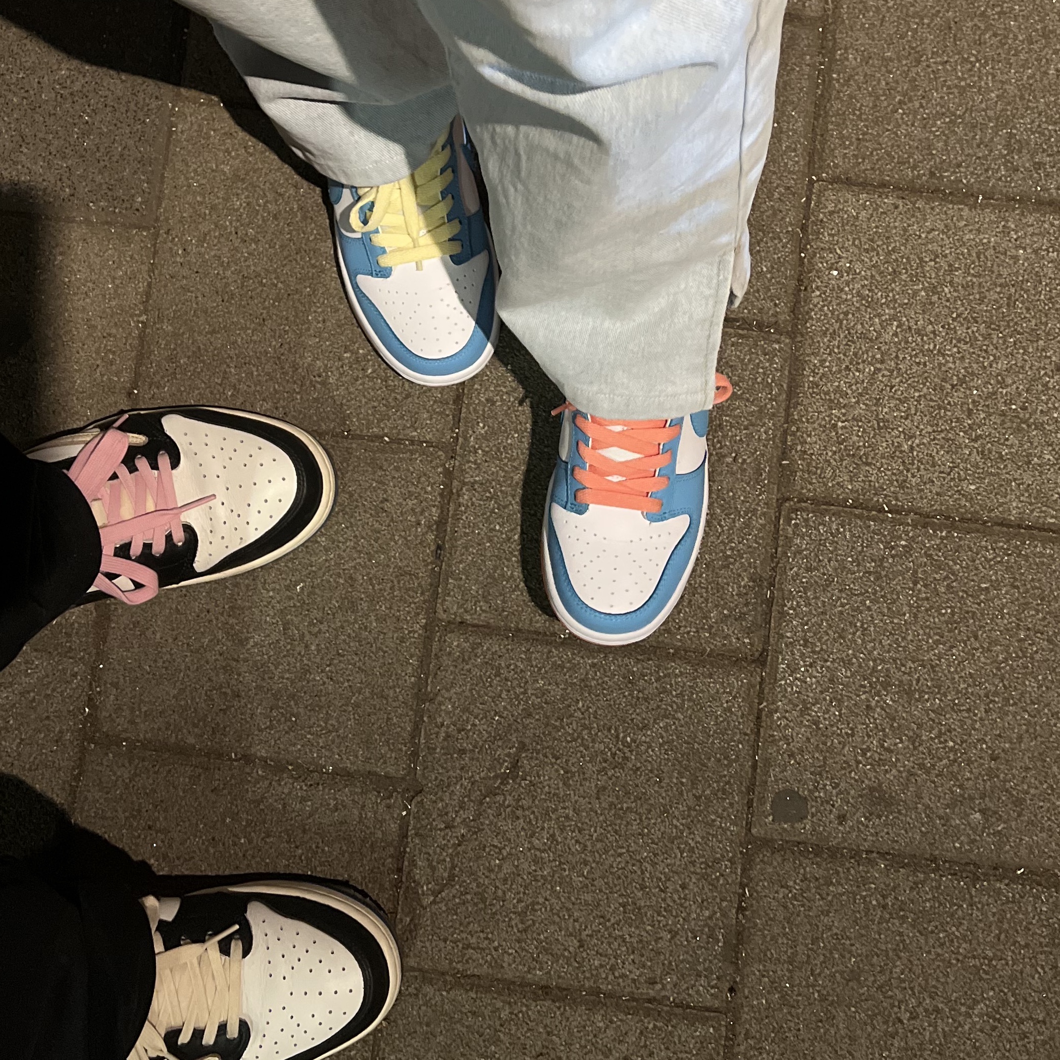 (GS) Nike x Kyrie Dunk Low SE Baltic Blue, Jordan 1 x Travis Scott x Fragment Retro Low OG SP Military Blue 착용 스타일