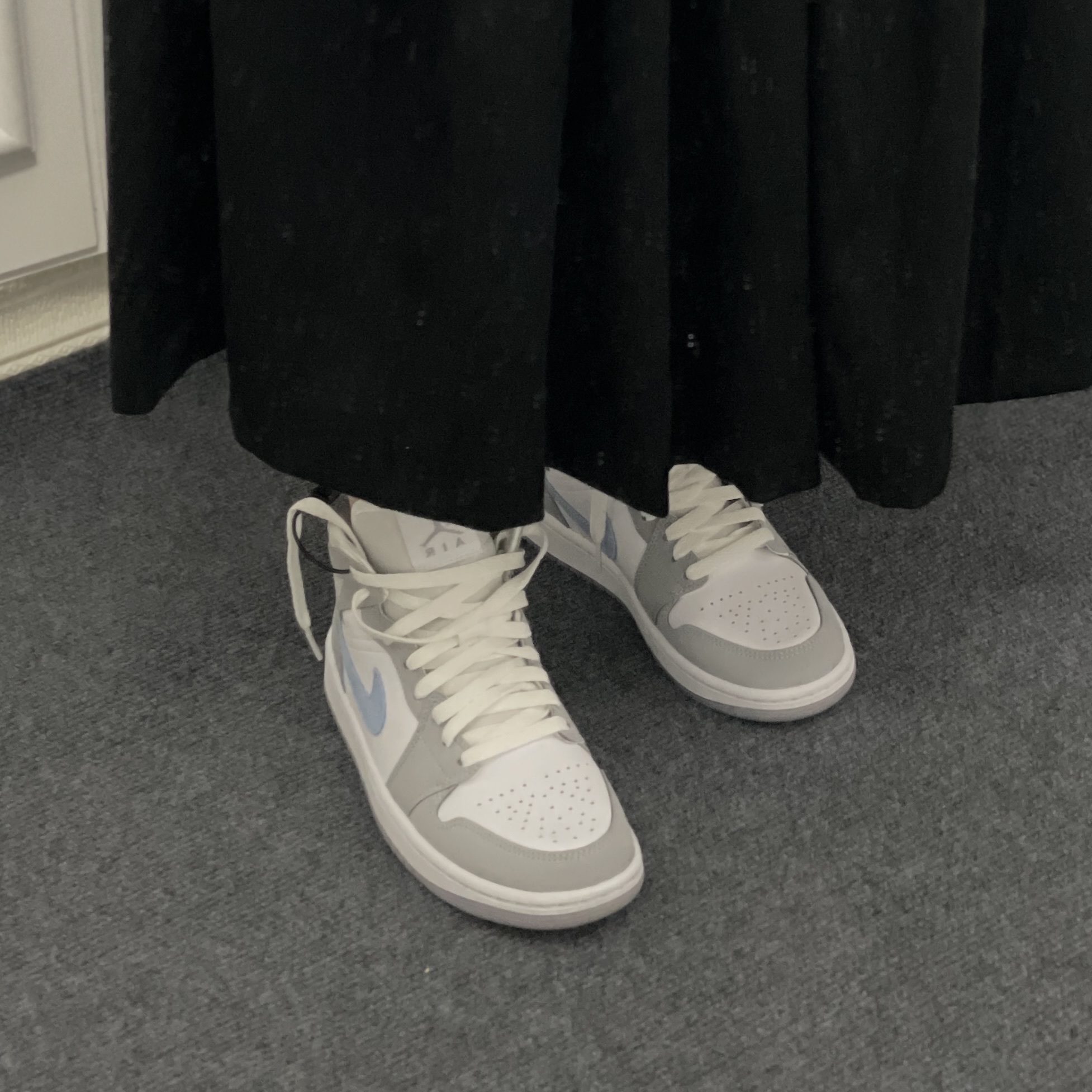 (W) Jordan 1 Mid Wolf Grey 착용 스타일 - 5
