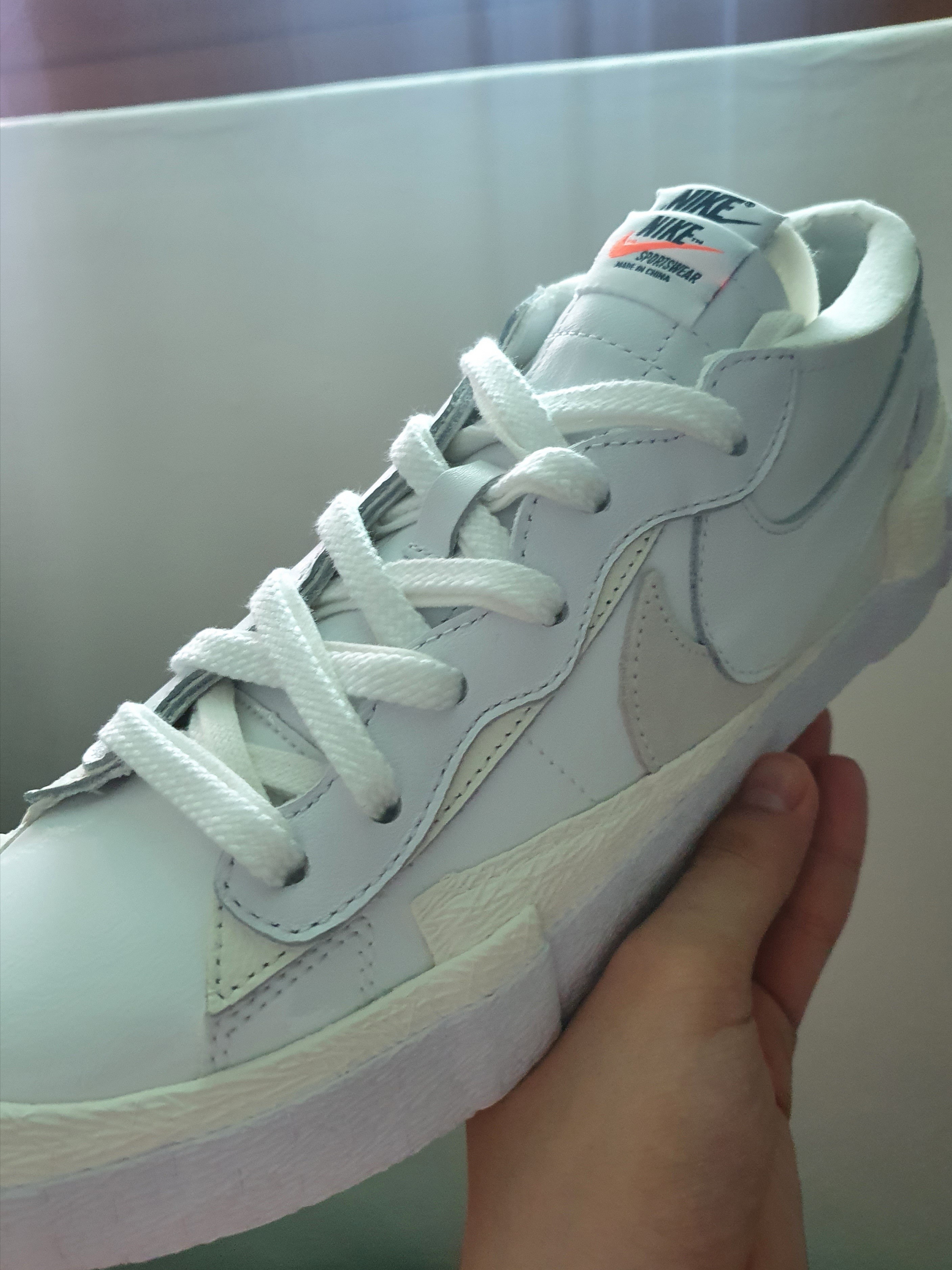 Nike x Sacai Blazer Low White Patent Leather 착용 스타일 - 1