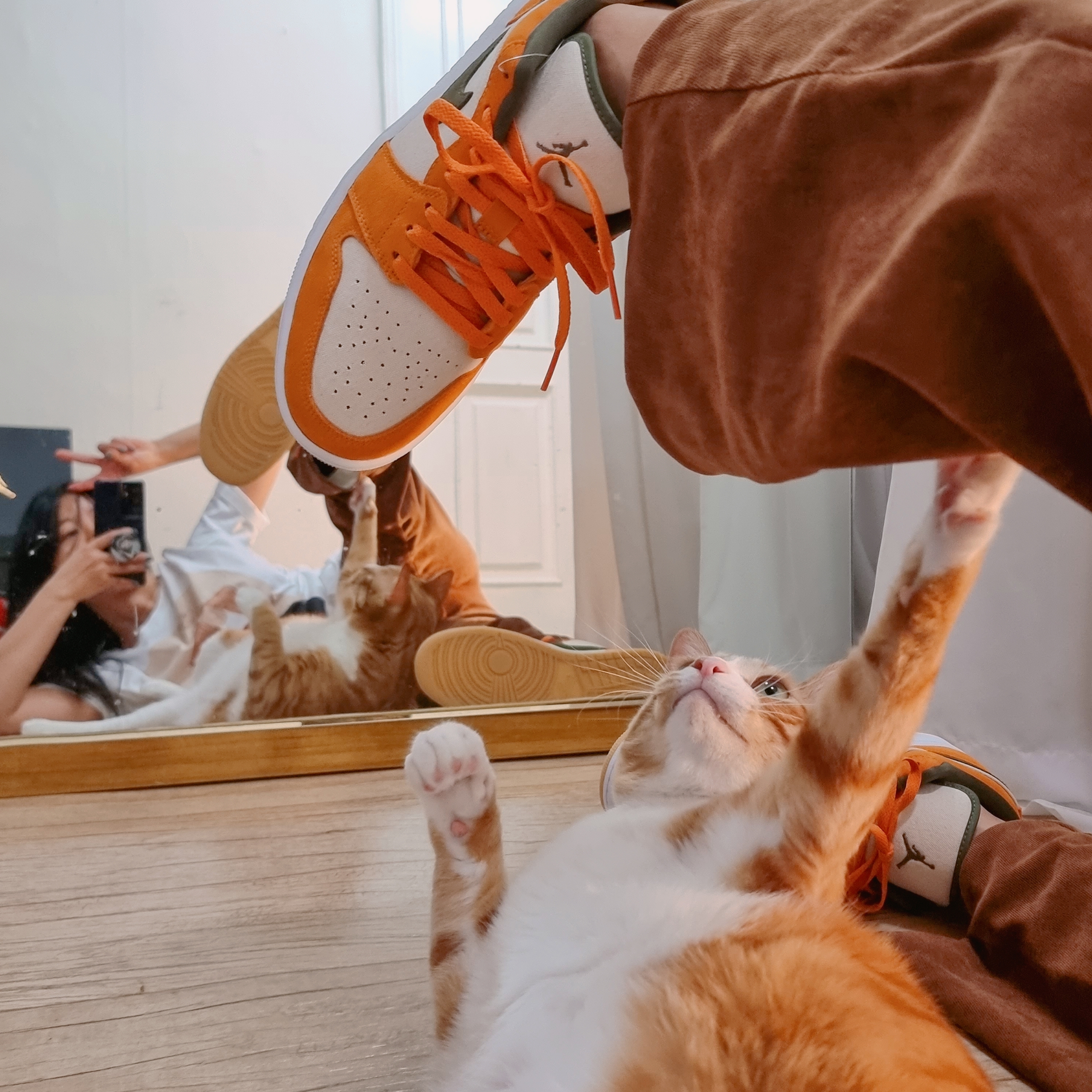 Jordan 1 Low SE Light Curry 착용 스타일 - 2