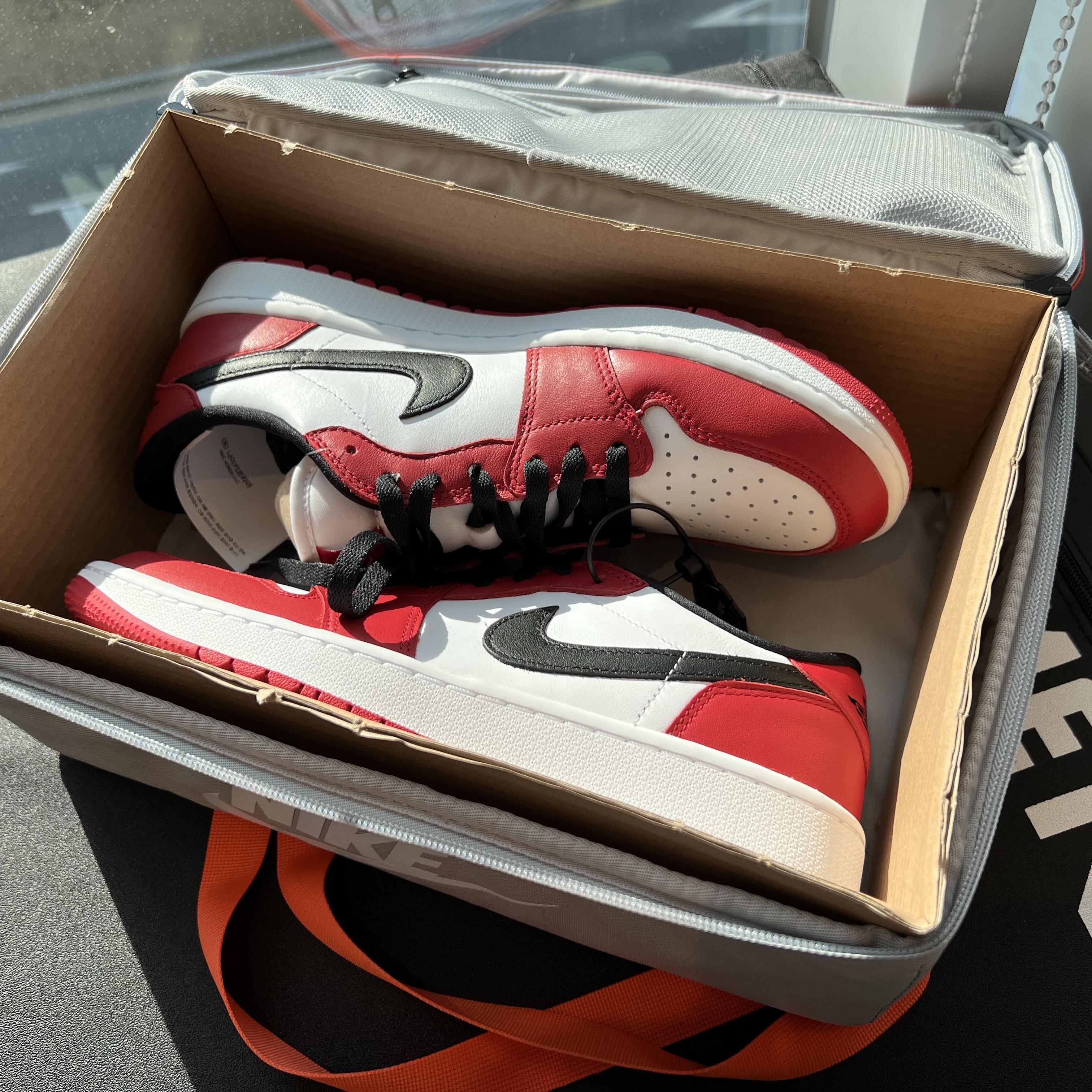 Jordan 1 Low Golf Chicago 착용 스타일 - 3