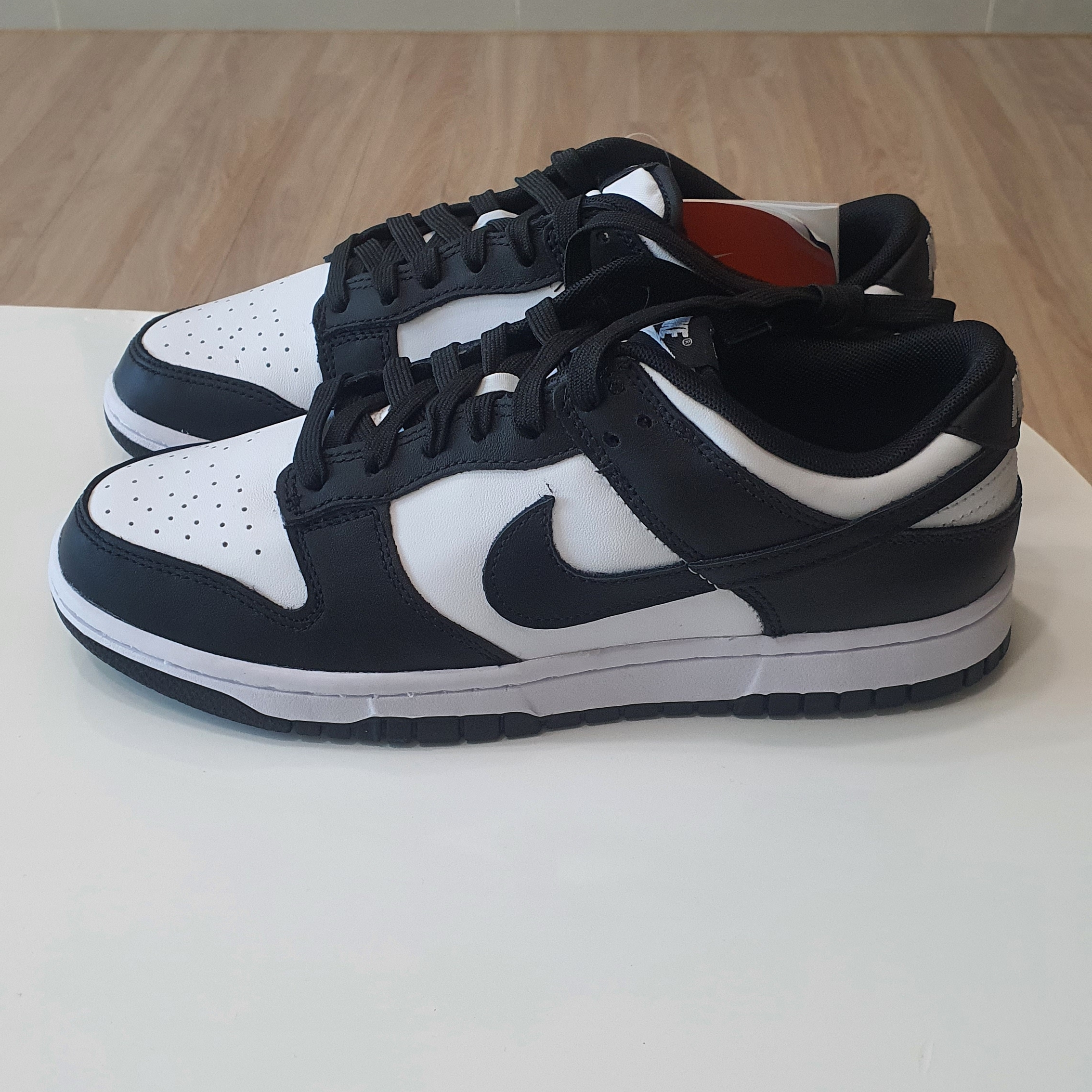 Nike Dunk Low Retro Black 착용 스타일