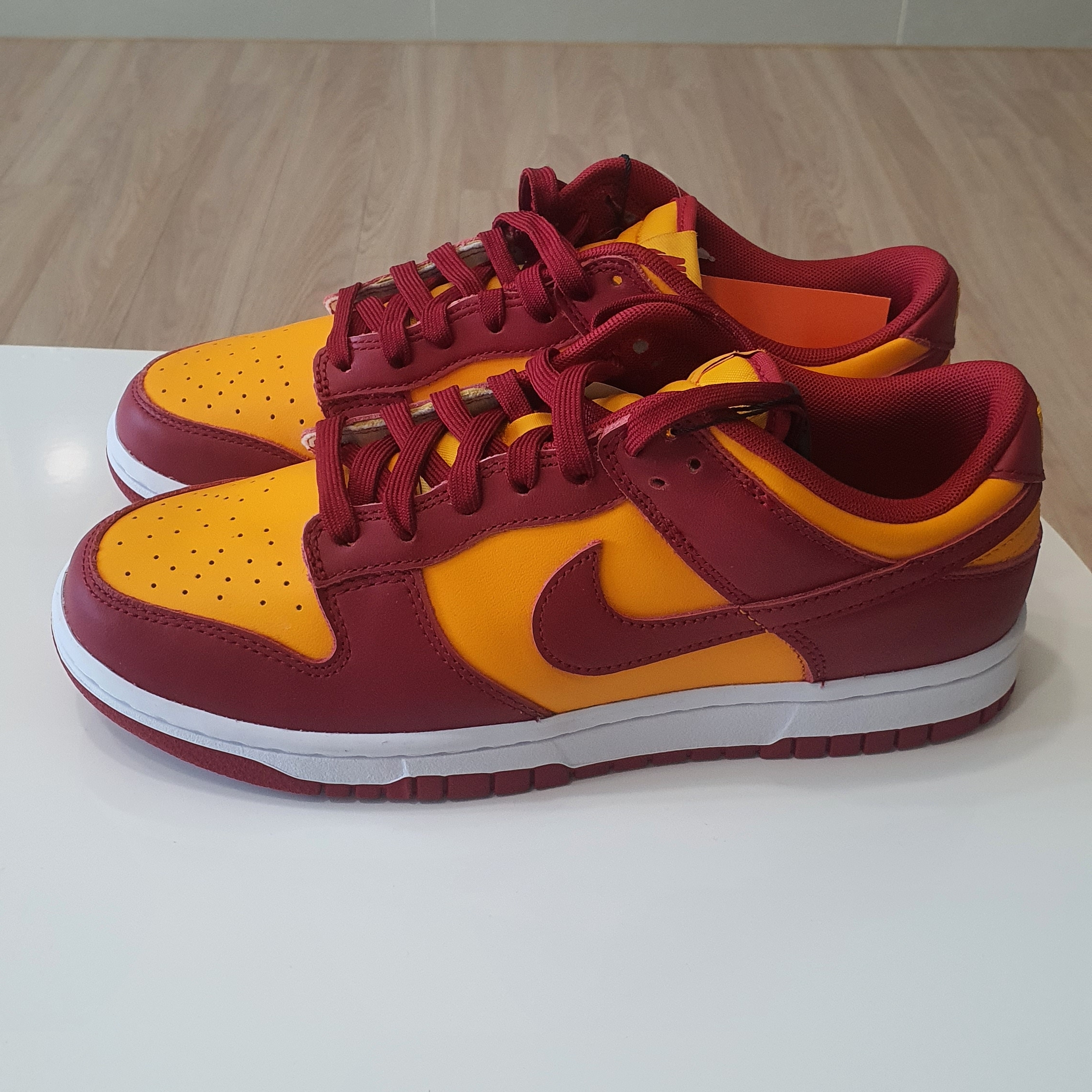 Nike Dunk Low Retro Championship Gold 착용 스타일