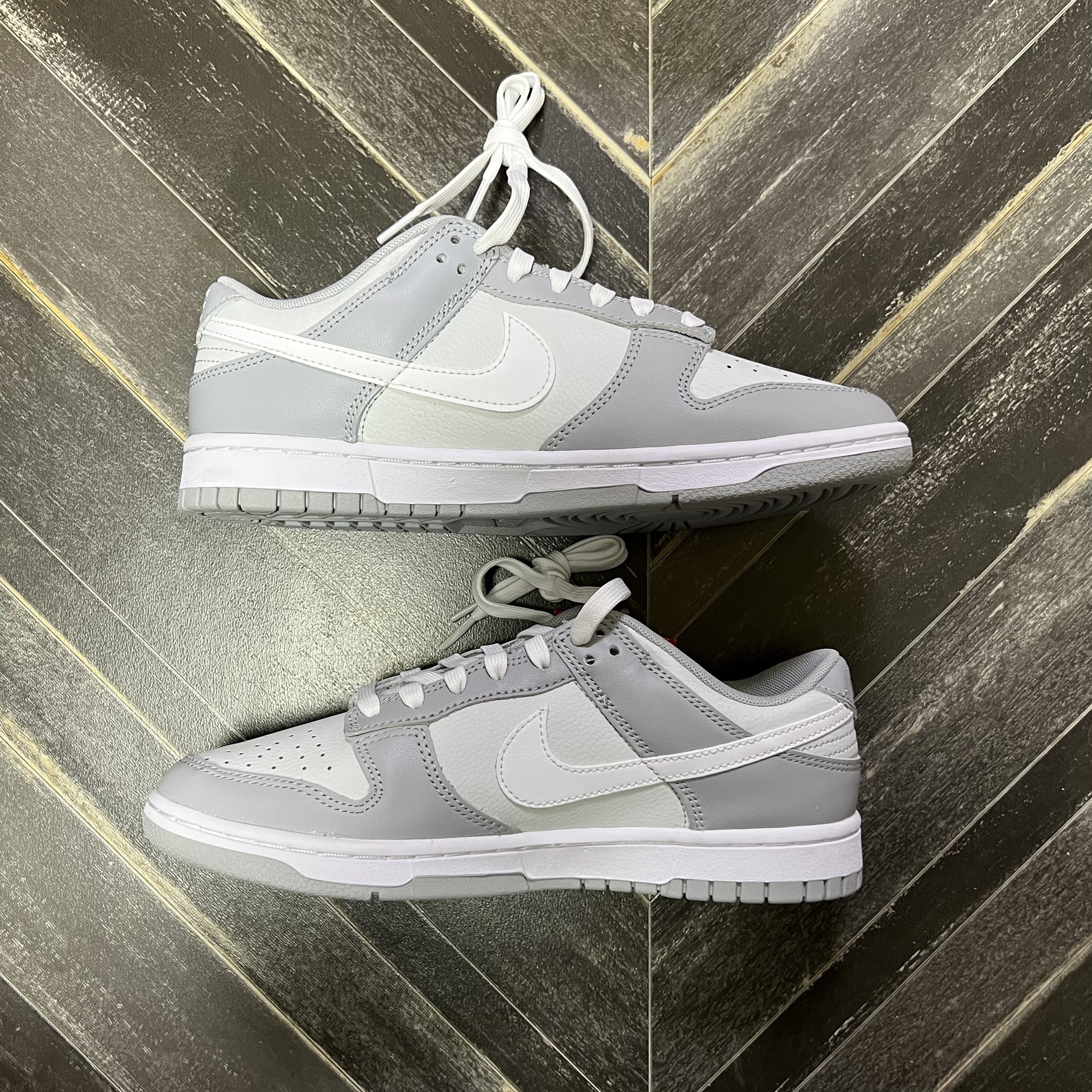 Nike Dunk Low Retro Wolf Grey 착용 스타일