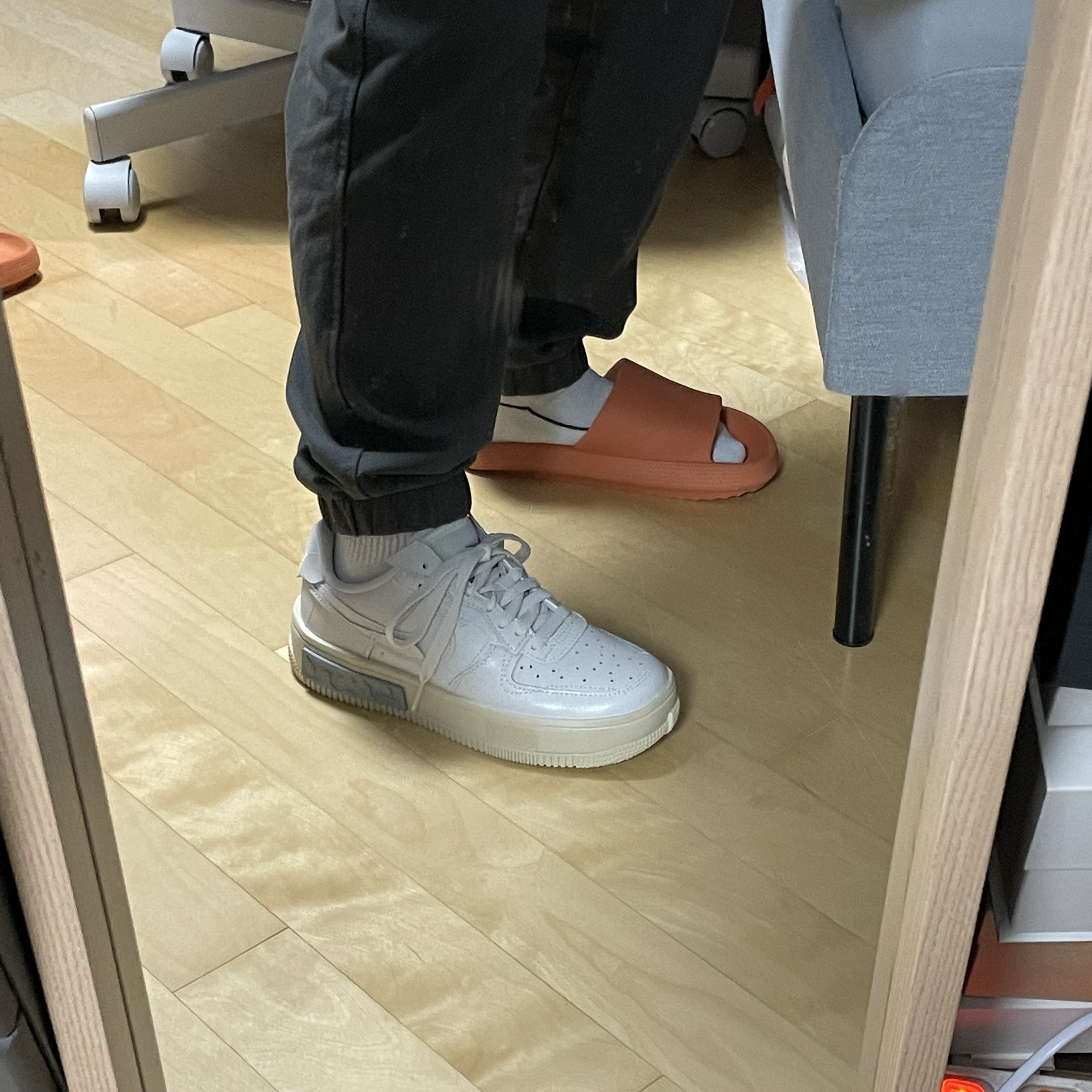 (W) Nike Air Force 1 Fontanka Phantom 착용 스타일 - 3