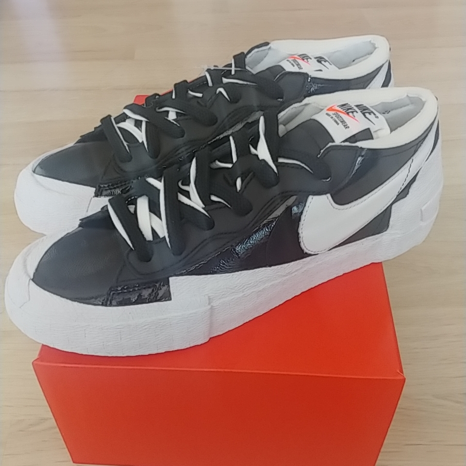 Nike x Sacai Blazer Low Black Patent Leather 착용 스타일