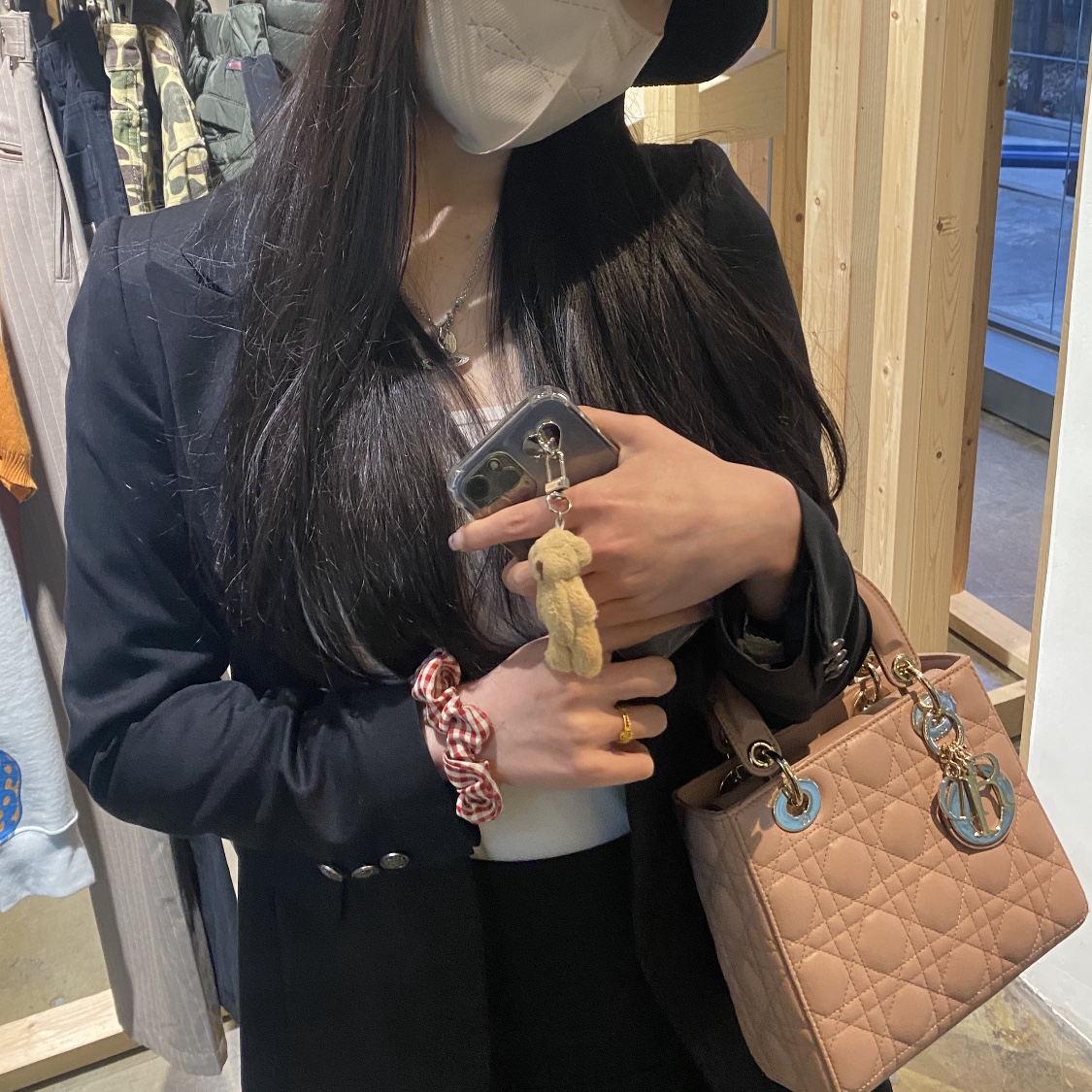 Dior Small Lady Bag My ABCDior Cannage Lambskin Black 착용 스타일