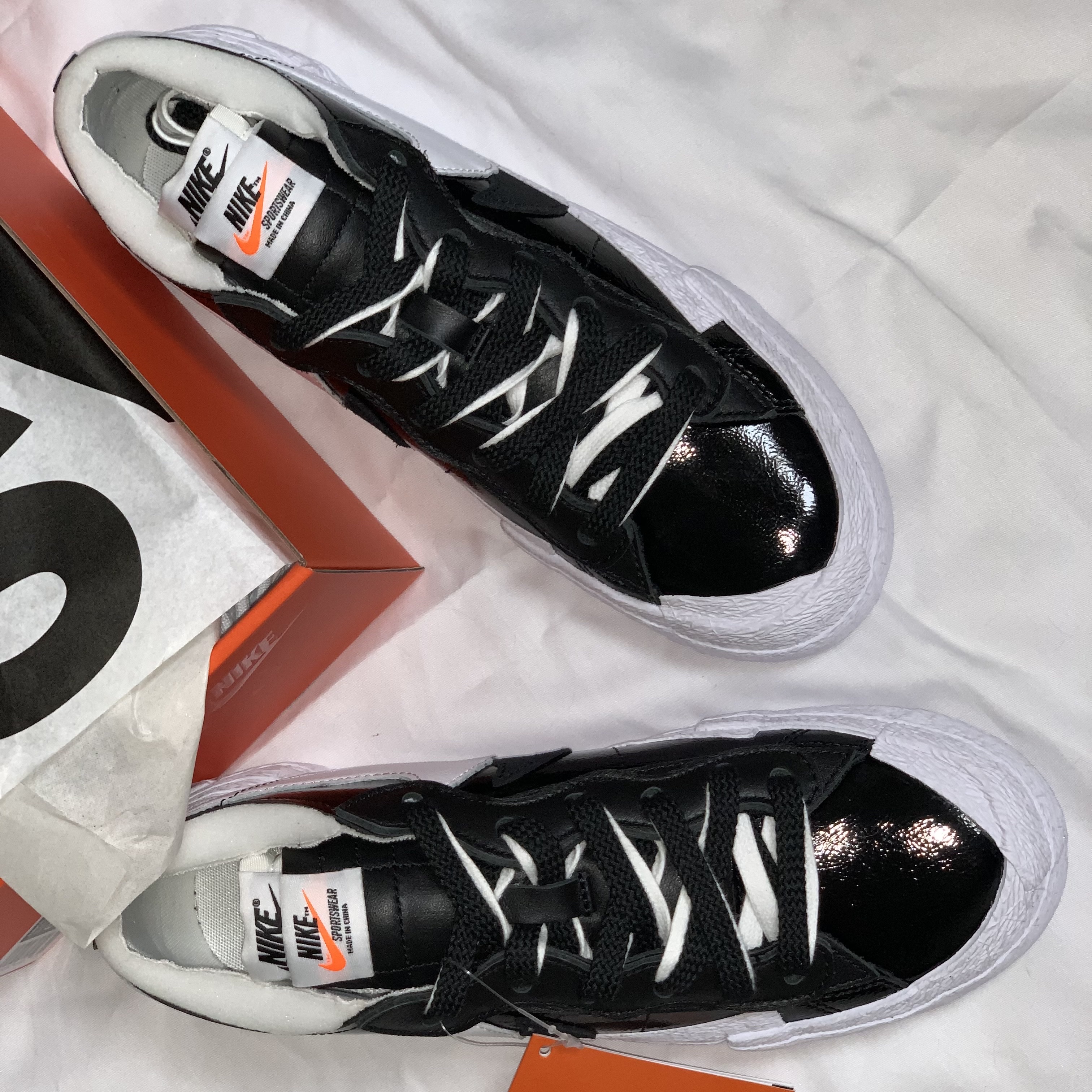 Nike x Sacai Blazer Low Black Patent Leather 착용 스타일