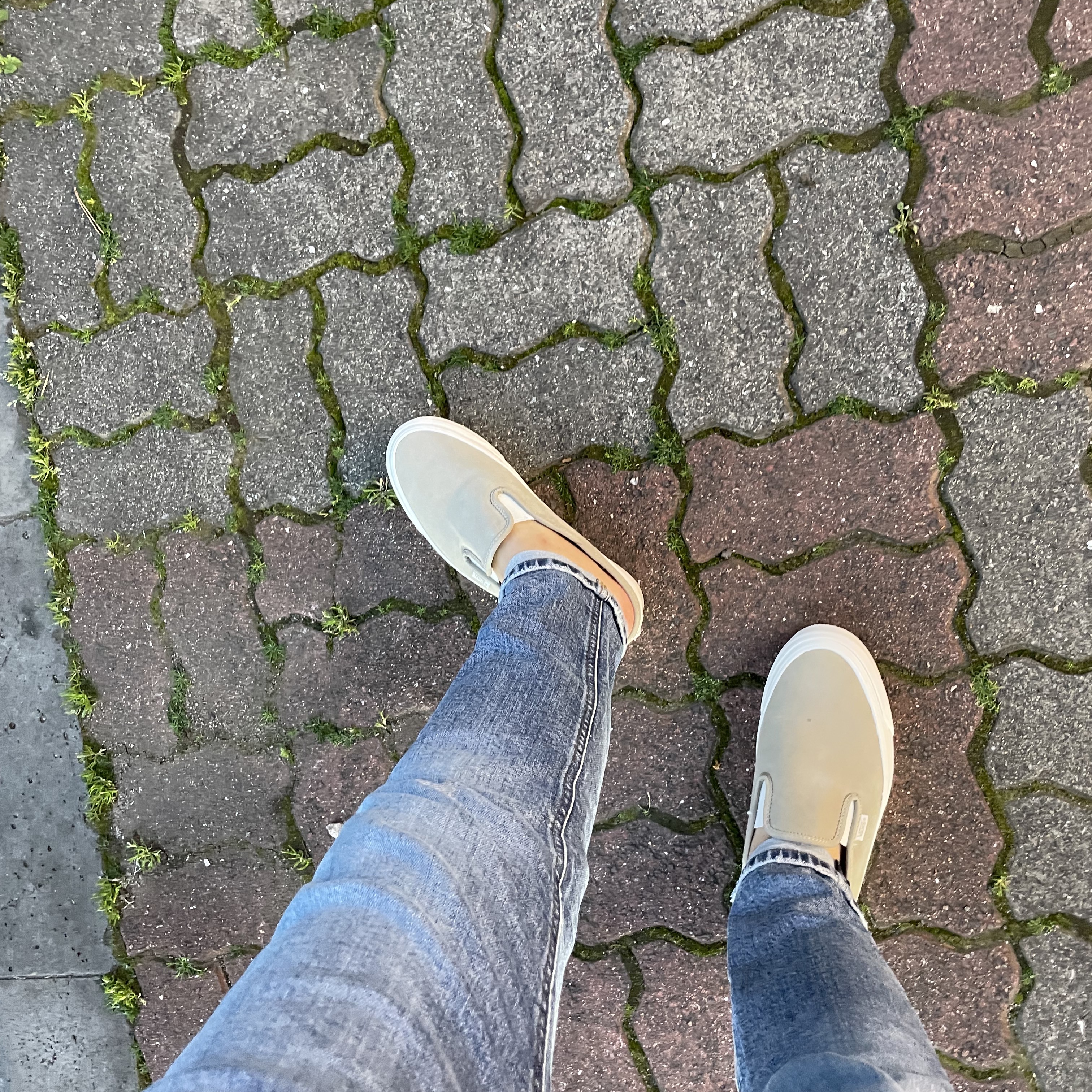 Vans Vault x Museum of Peace & Quiet OG Mule LX Tuffet Marshmallow 착용 스타일 - 1