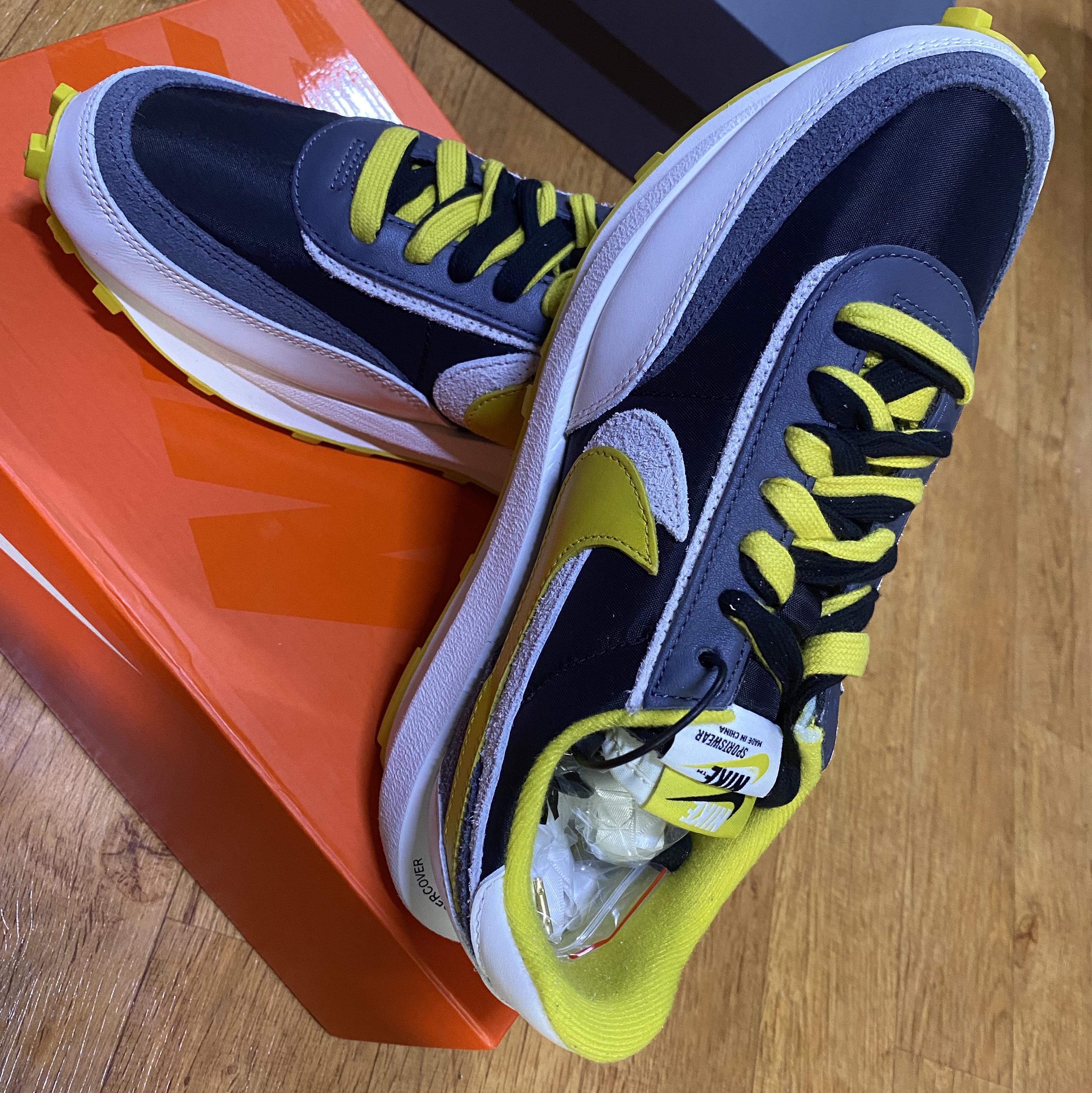 Nike x Sacai x Undercover LDWaffle Black Bright Citron 착용 스타일