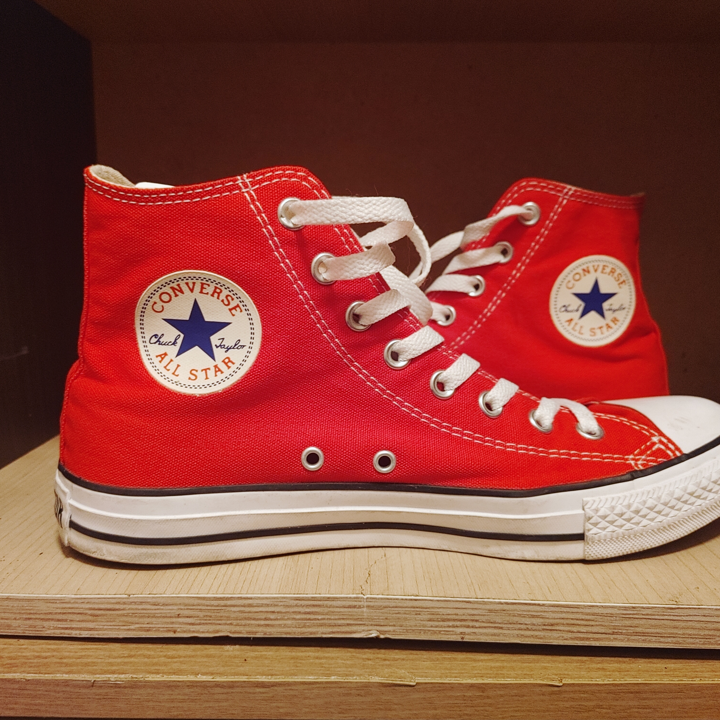 Converse Chuck Taylor All Star Core High Red 착용 스타일