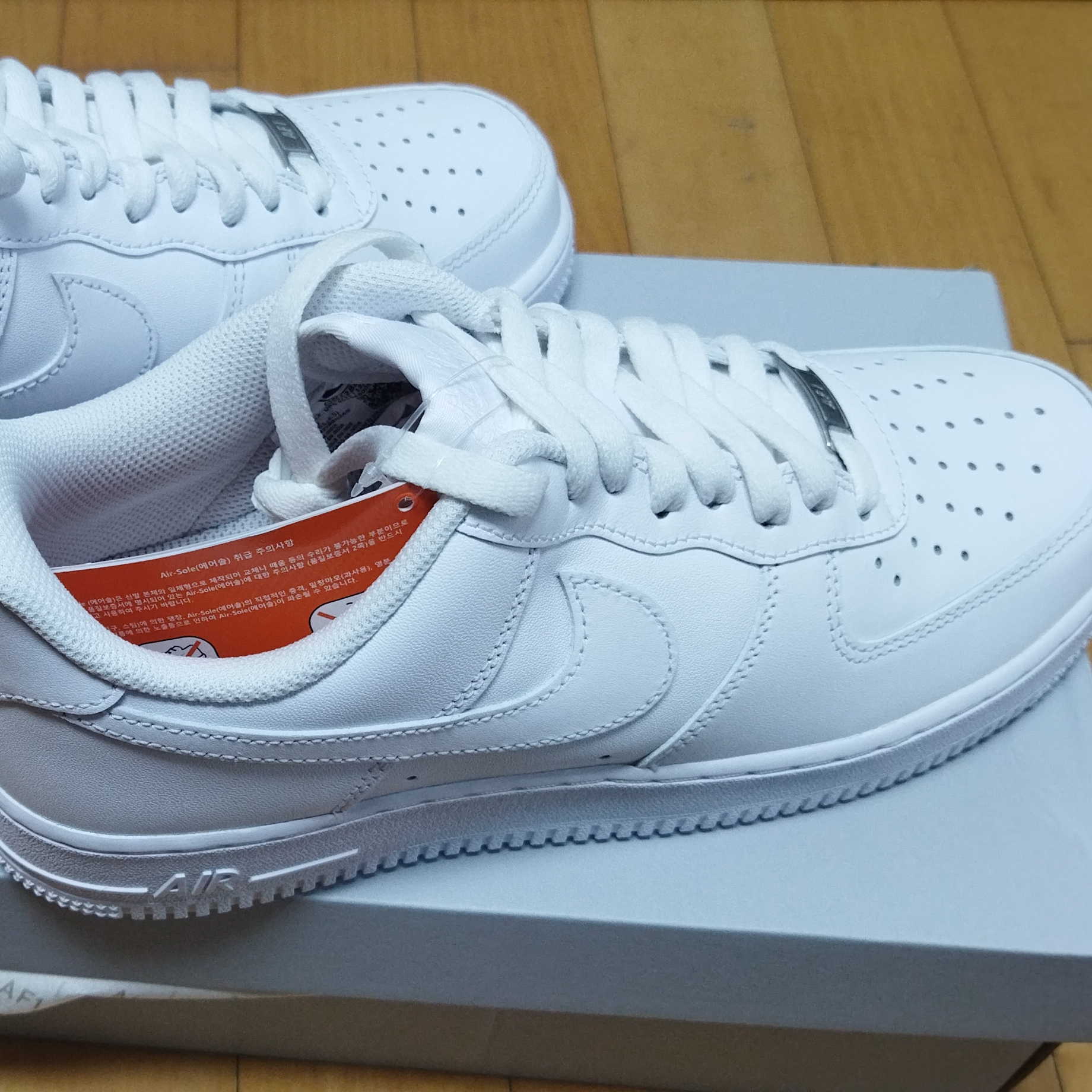 Nike Air Force 1 '07 Low White 착용 스타일