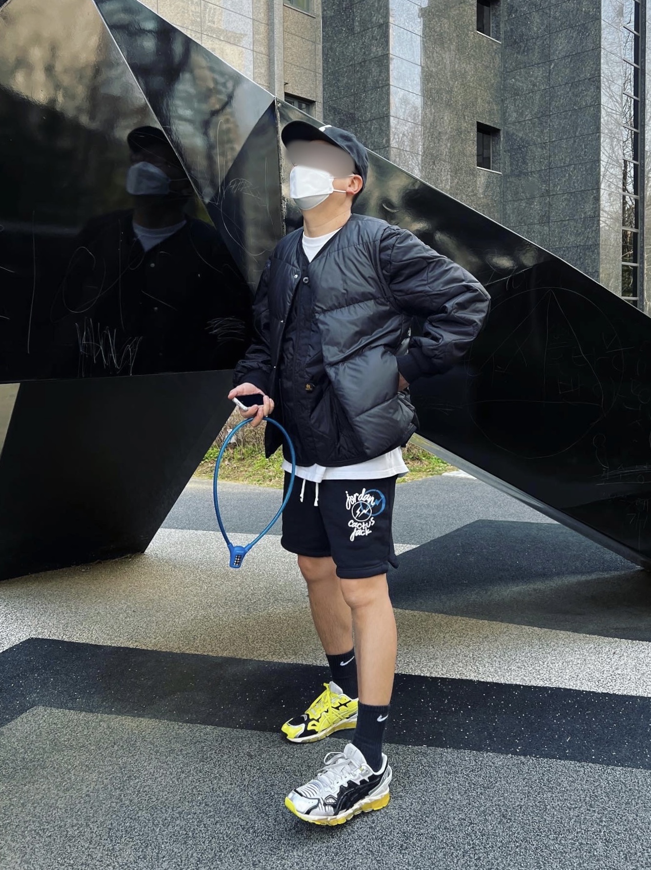 Asics x GmbH Gel-Quantum 360 6 Pure Silver Sour Yuzu, Jordan x Travis Scott x Fragment Shorts Black (DJ0617-010) 착용 스타일