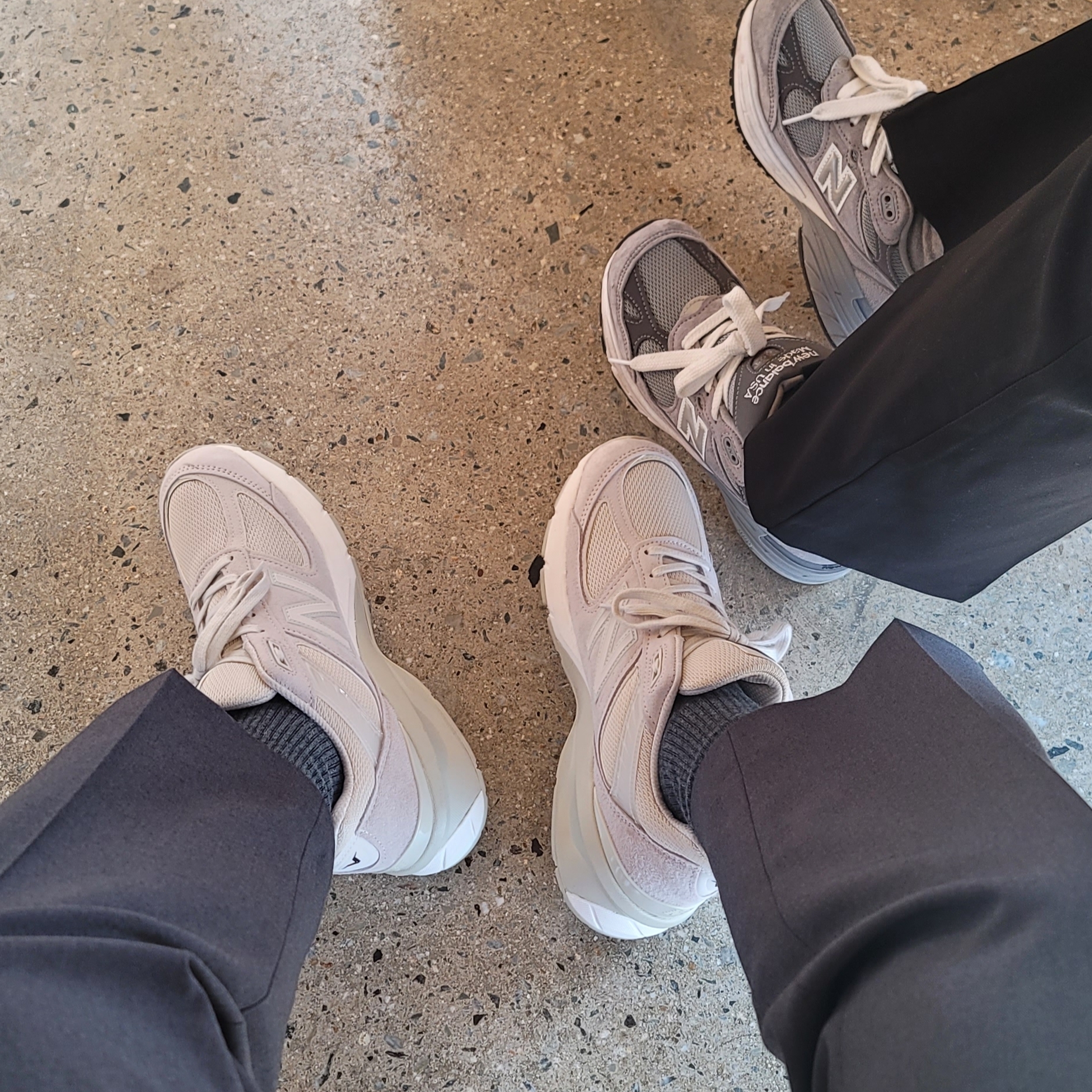 New Balance x Slow Steady Club 990v5 Made in USA Paper, (W) New Balance 993 Made in USA Grey - B Standard 착용 스타일